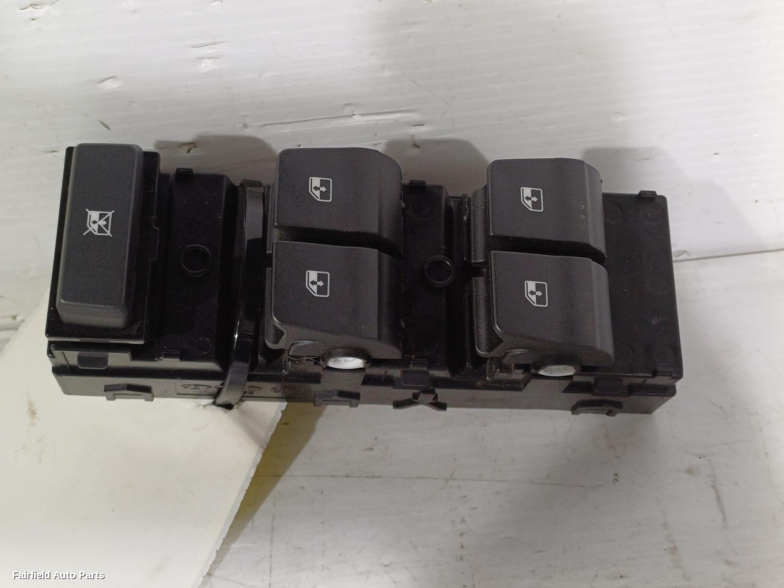 2017-2026 Hyundai I30 Pwr Dr Wind Switch