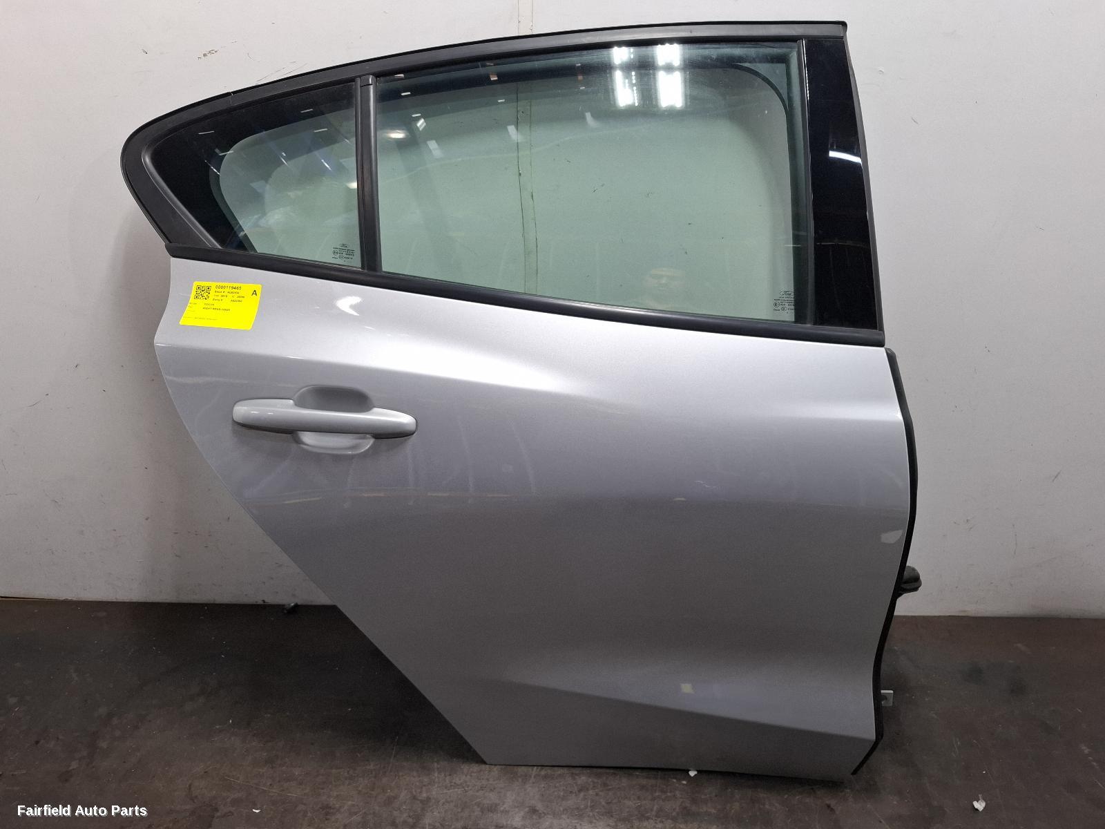 2018-2024 Ford Focus Right Rear Door Sliding