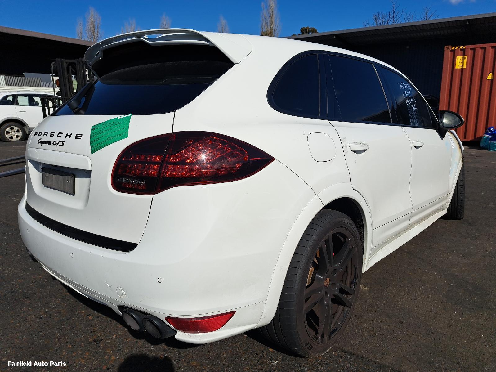 2013 Porsche Cayenne Left Rear Trailing Arm