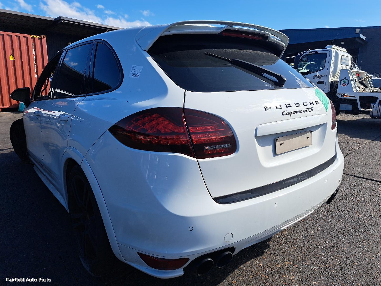 2013 Porsche Cayenne Rear Garnish