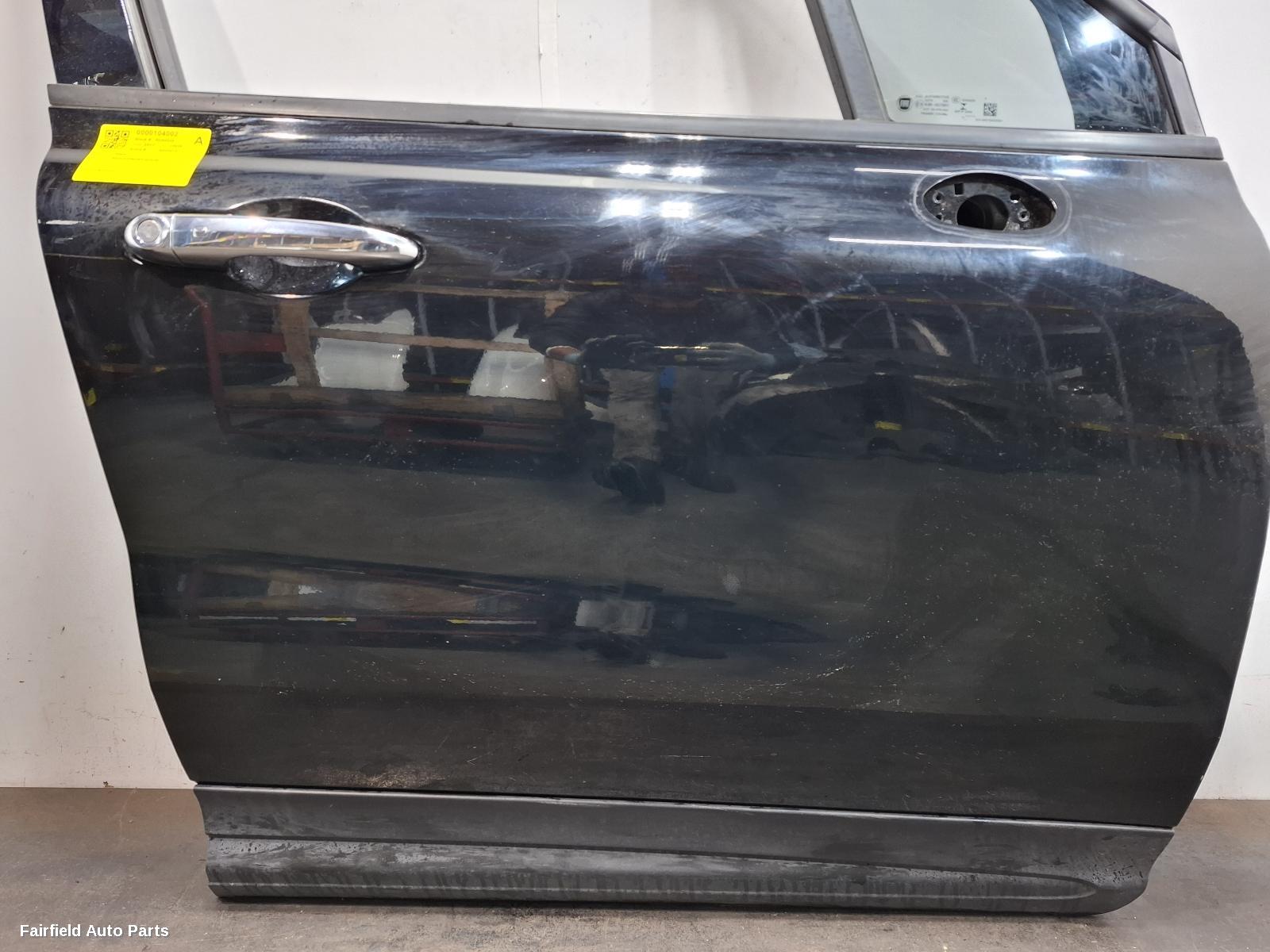 2017 Fiat 500x Right Front Door