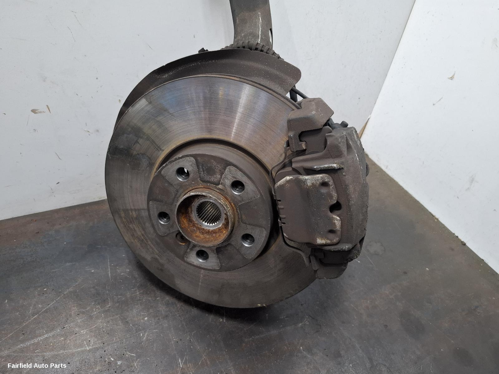 2012-2014 Bmw X6 Left Front Hub Assembly