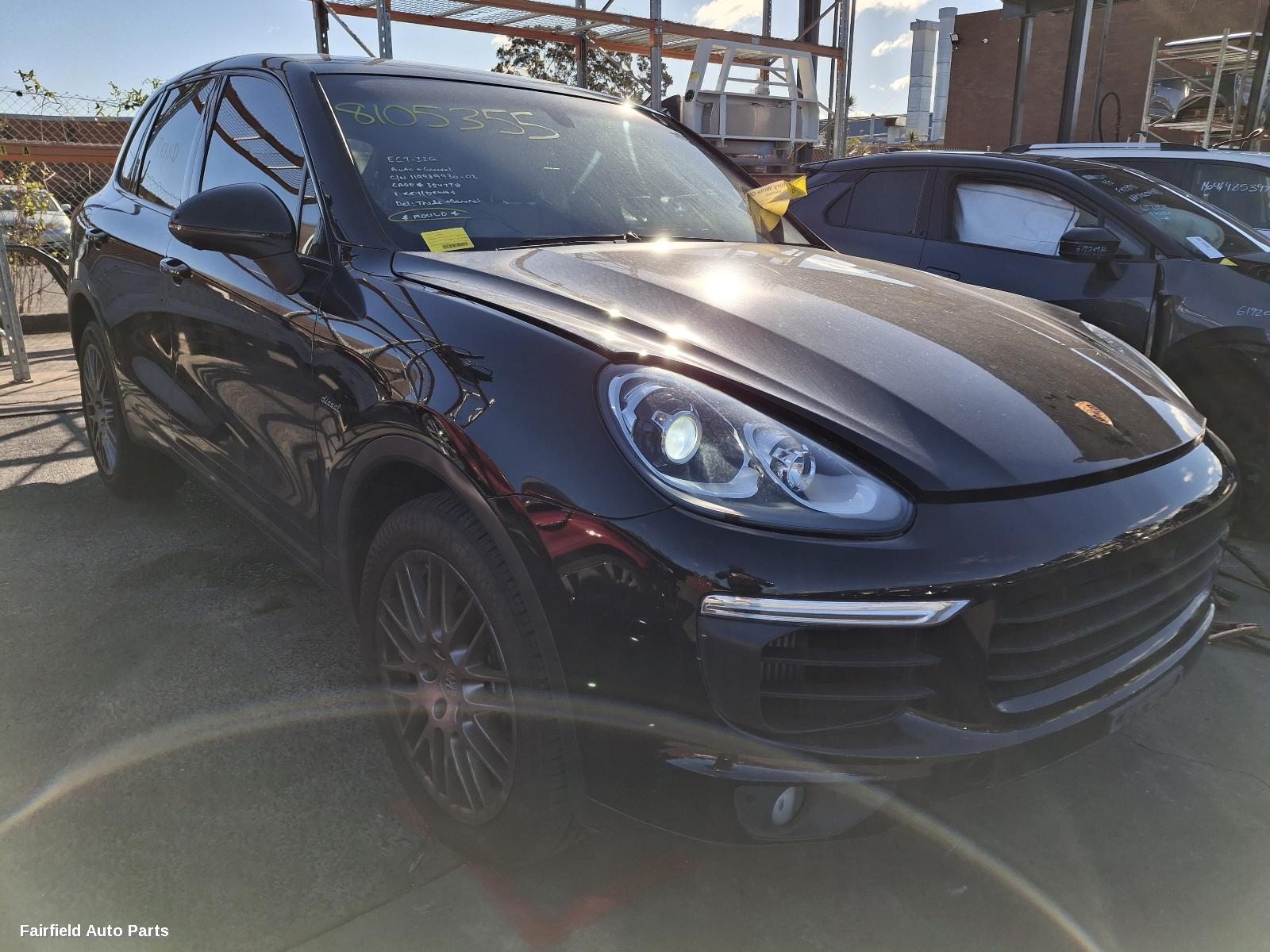 2016 Porsche Cayenne Front Seat