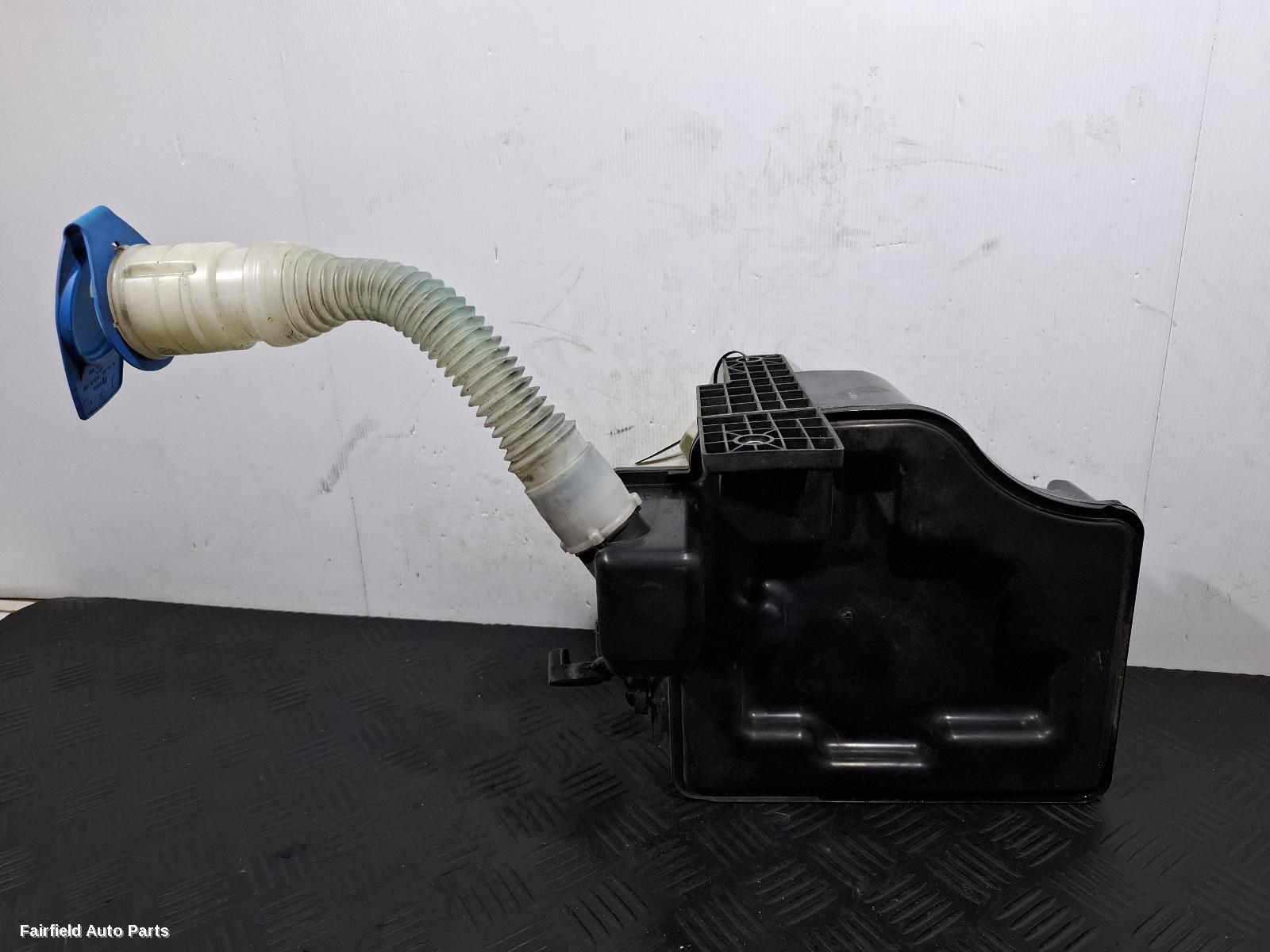 2011-2015 Skoda Fabia Washer Bottle