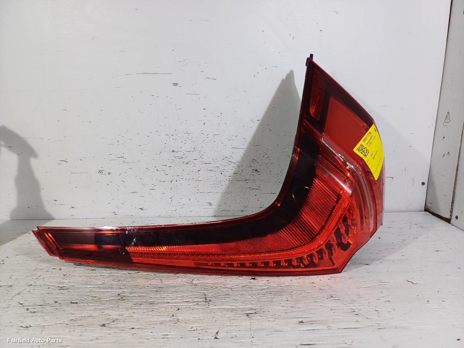 2017-2025 Volvo Xc60 Right Taillight