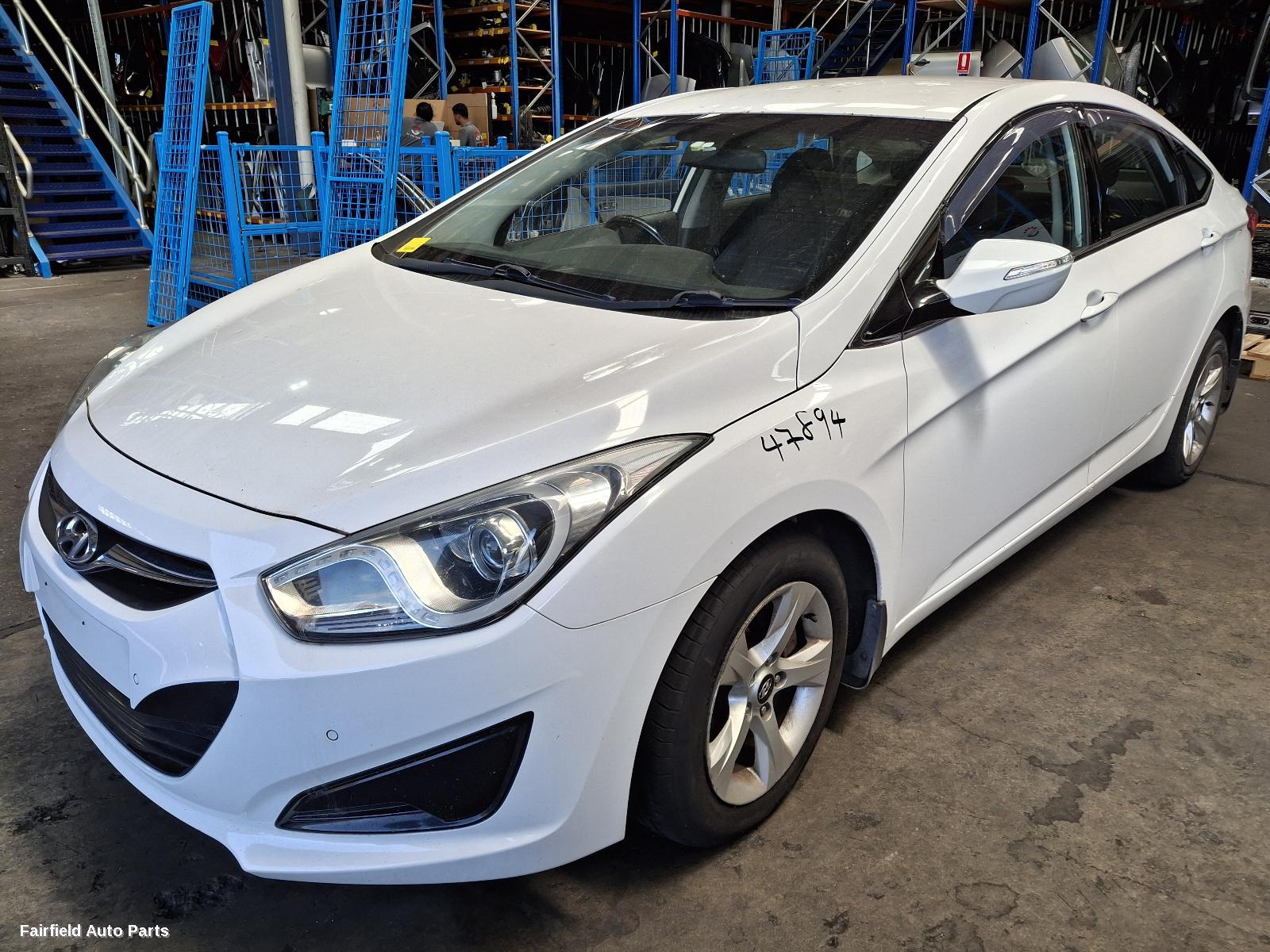 2015 Hyundai I40 Left Taillight