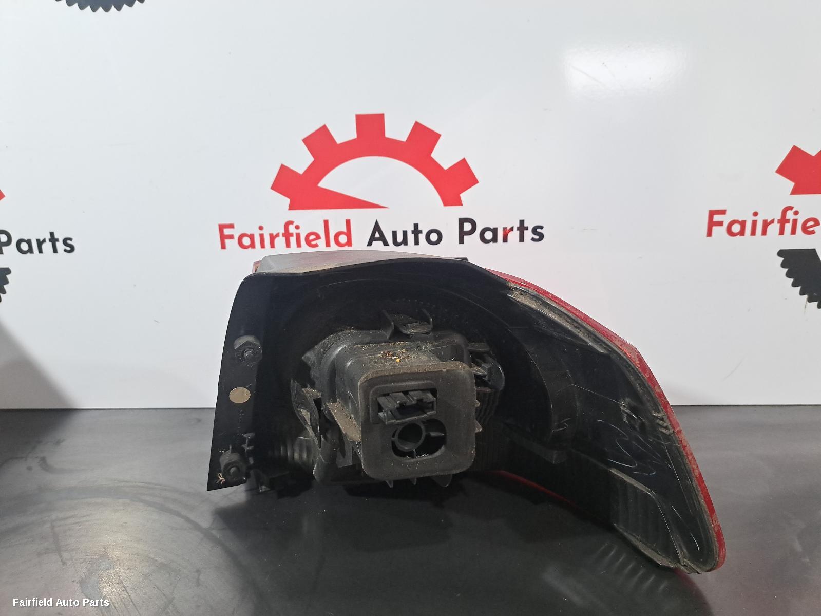 2010 Volkswagen Golf Left Taillight