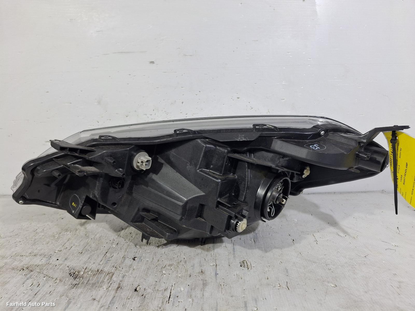 2014-2016 Toyota Yaris Right Headlamp