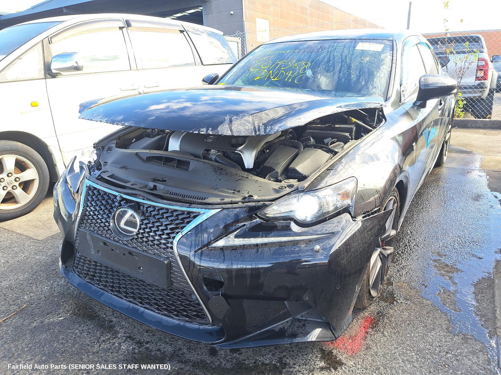 2014 Lexus Is Series Right Taillight