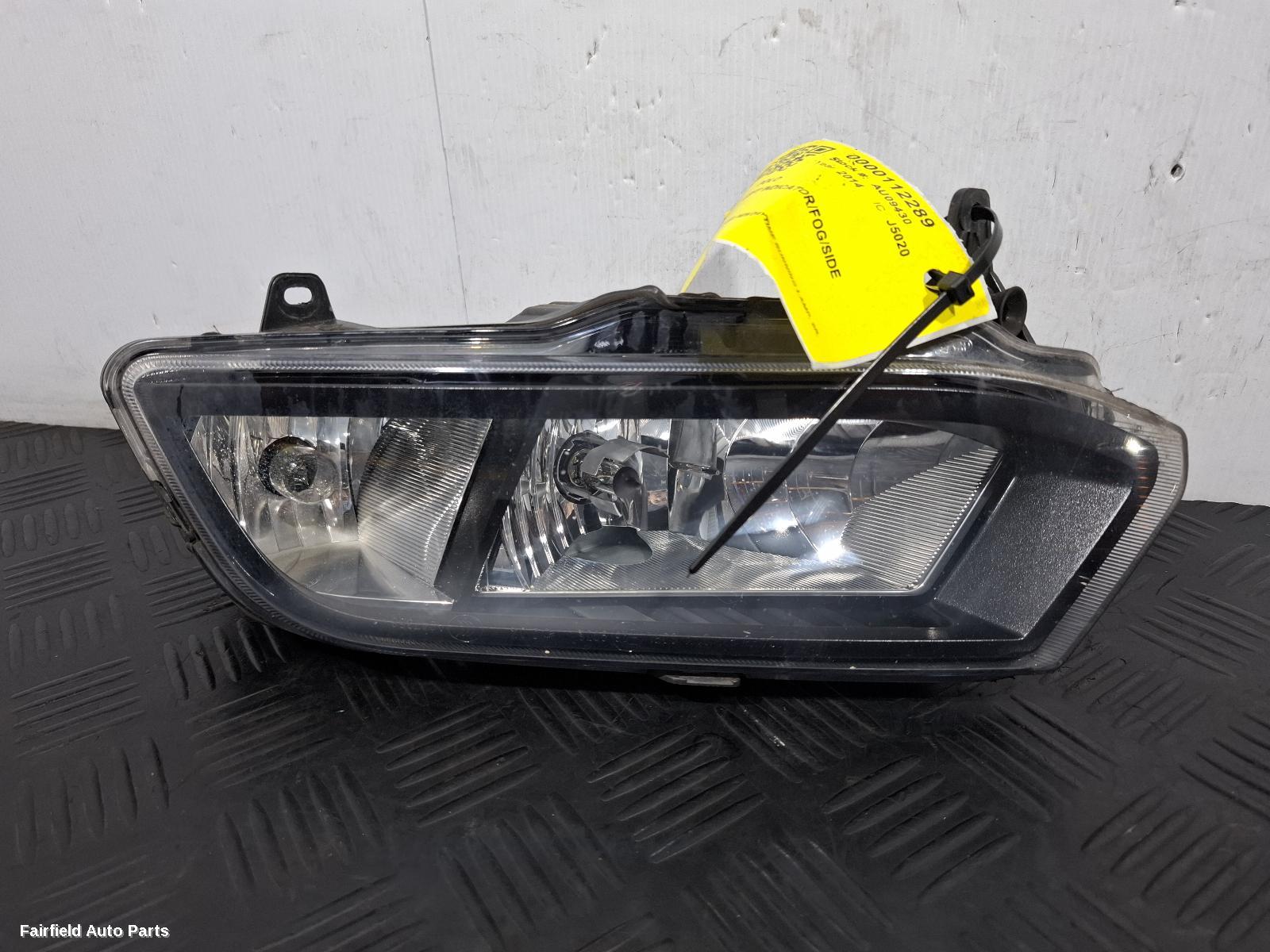 2014-2017 Volkswagen Polo Left Indicator Fog Side