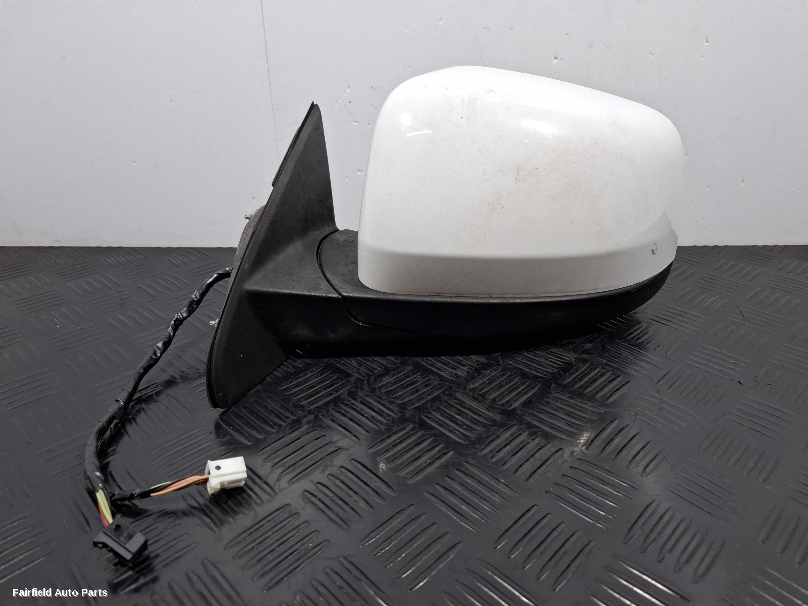 2010-2013 Jeep Grandcherokee Left Door Mirror