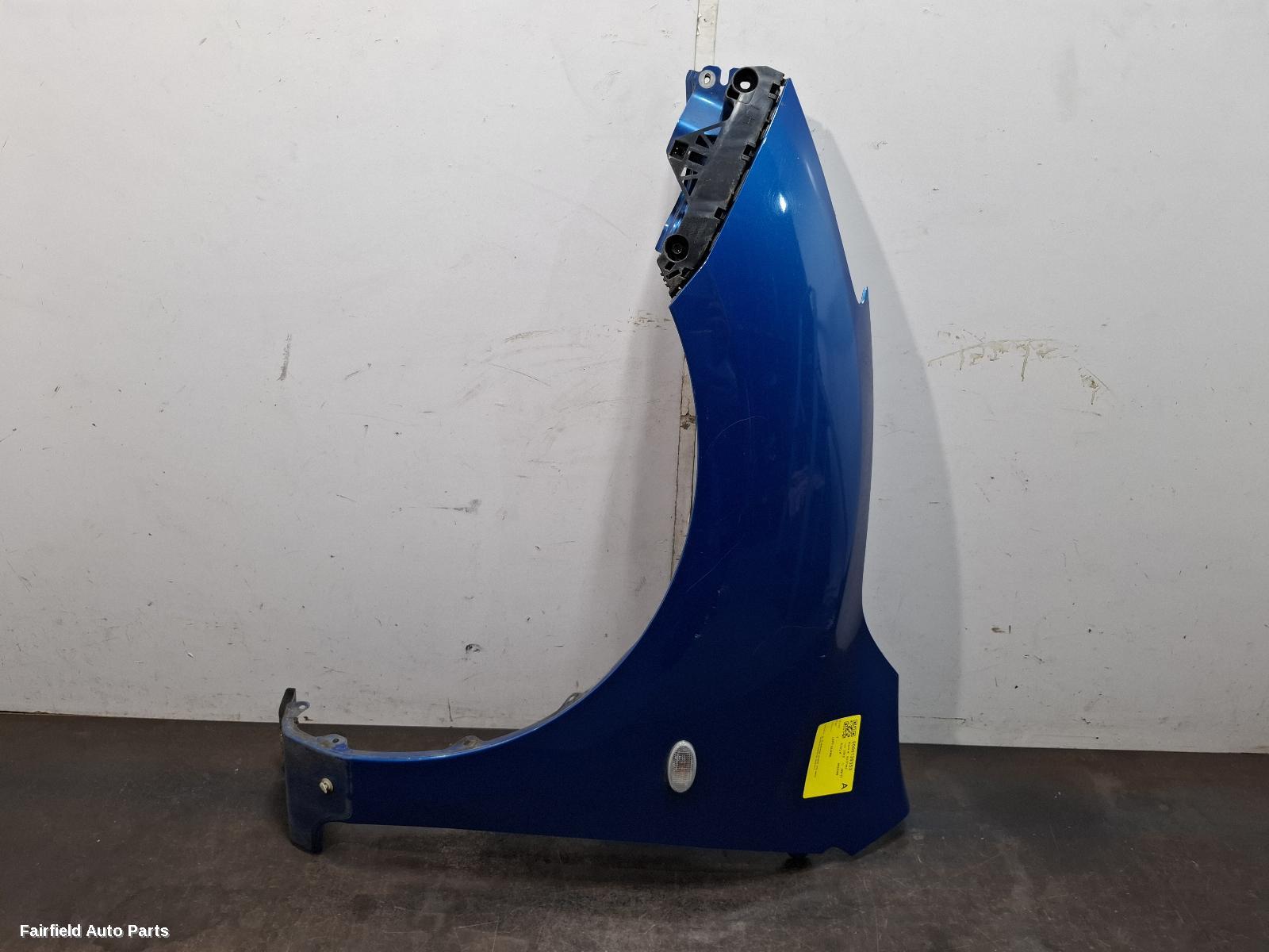 2009-2013 Mazda 3 Left Guard
