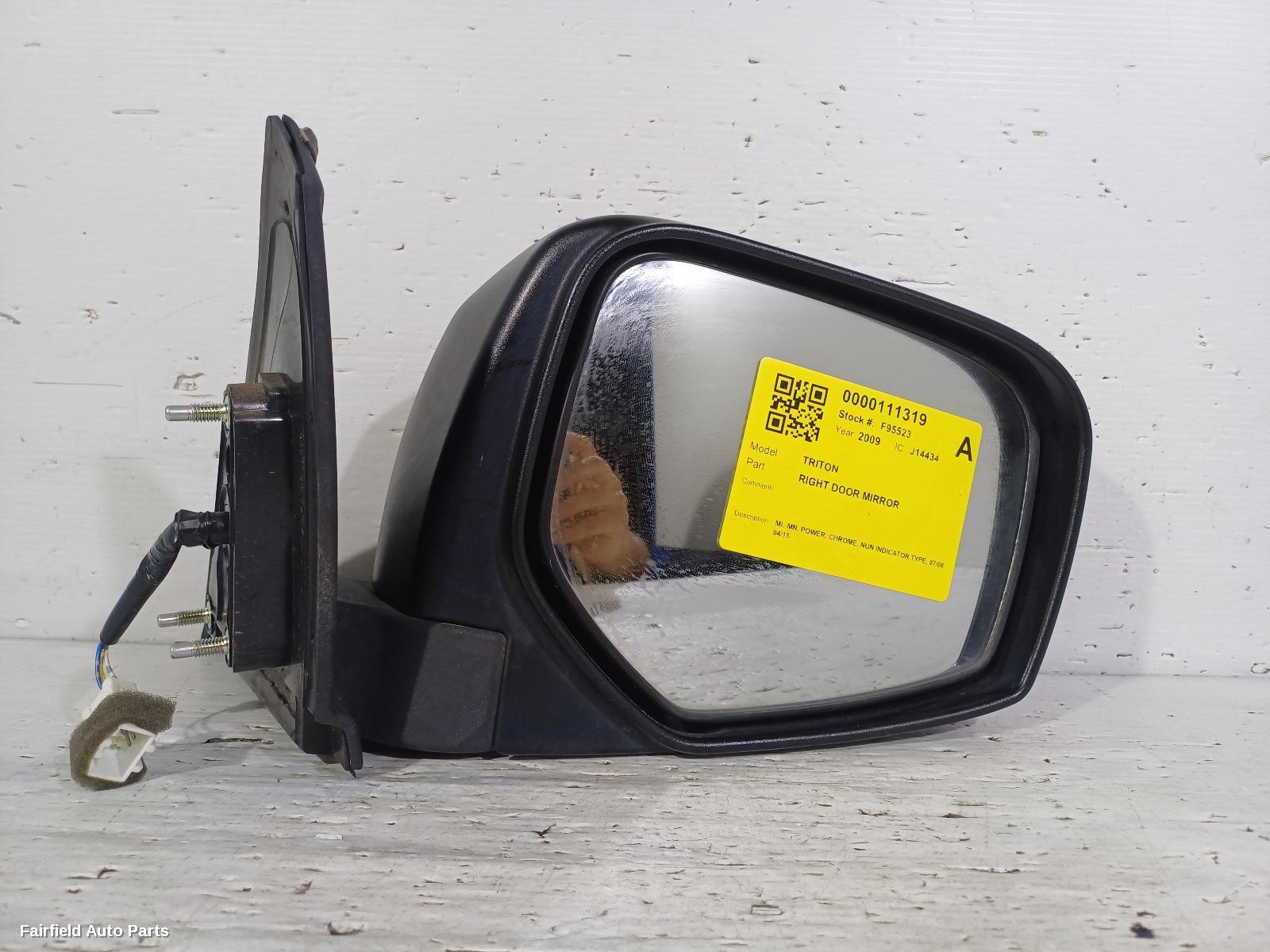 2006-2015 Mitsubishi Triton Right Door Mirror