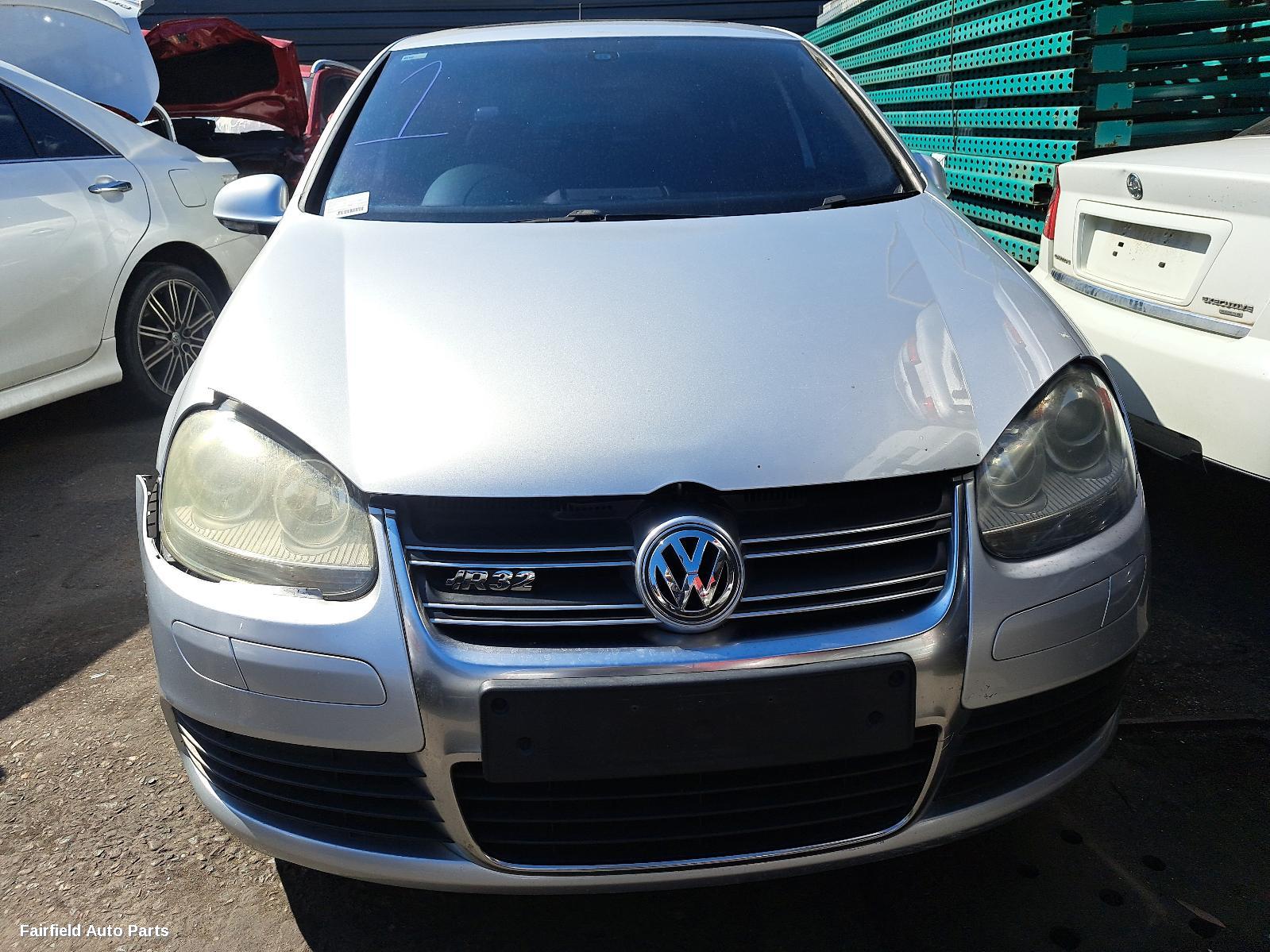 2007 Volkswagen Golf Left Taillight