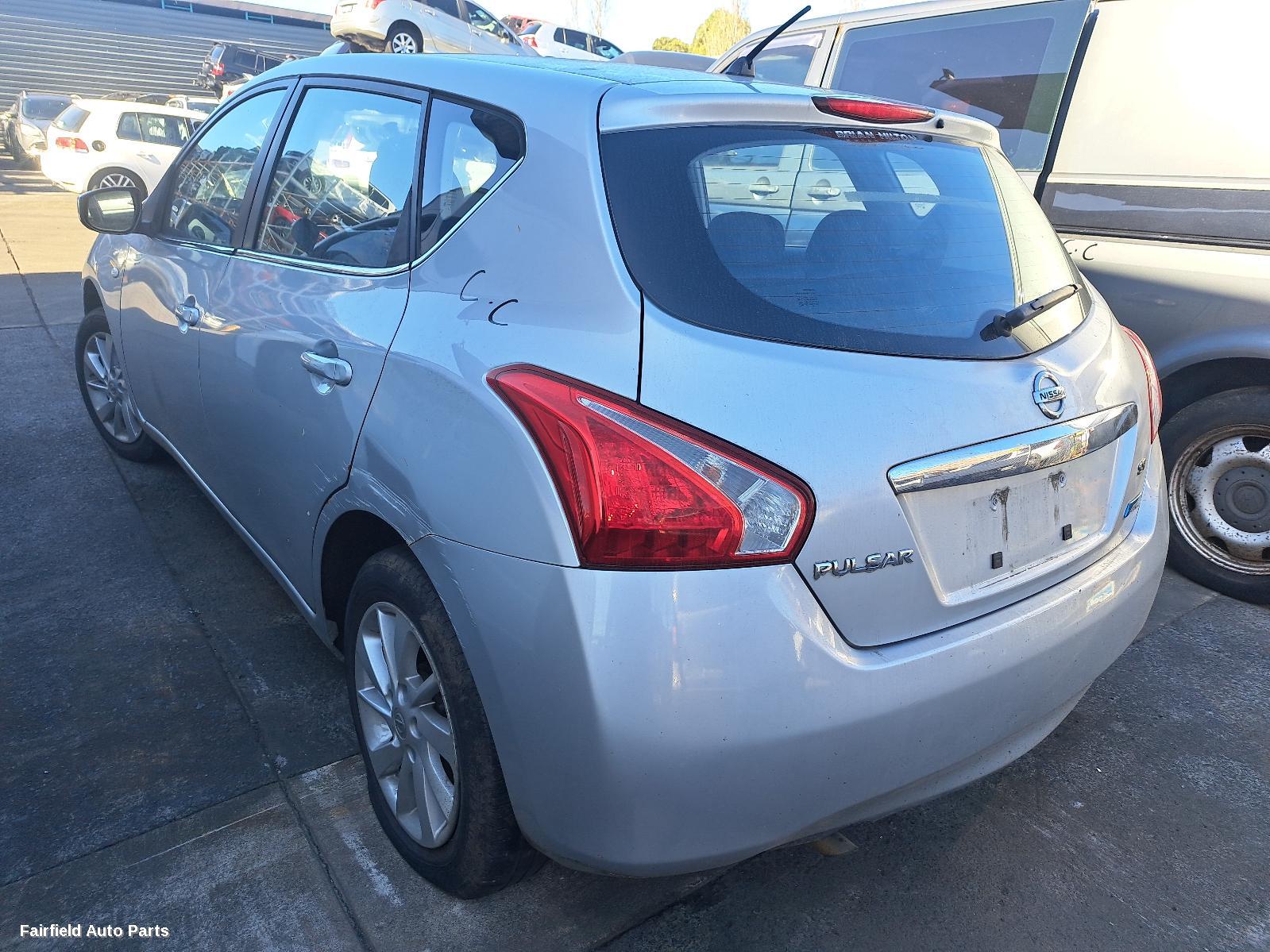 2013-2016 Nissan Pulsar Washer Bottle