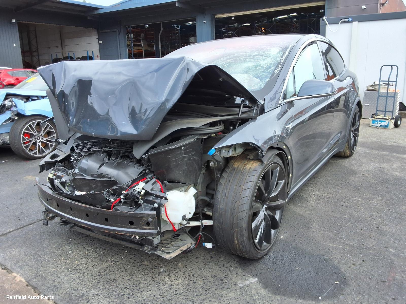 2017 Tesla Model X Right Door Mirror
