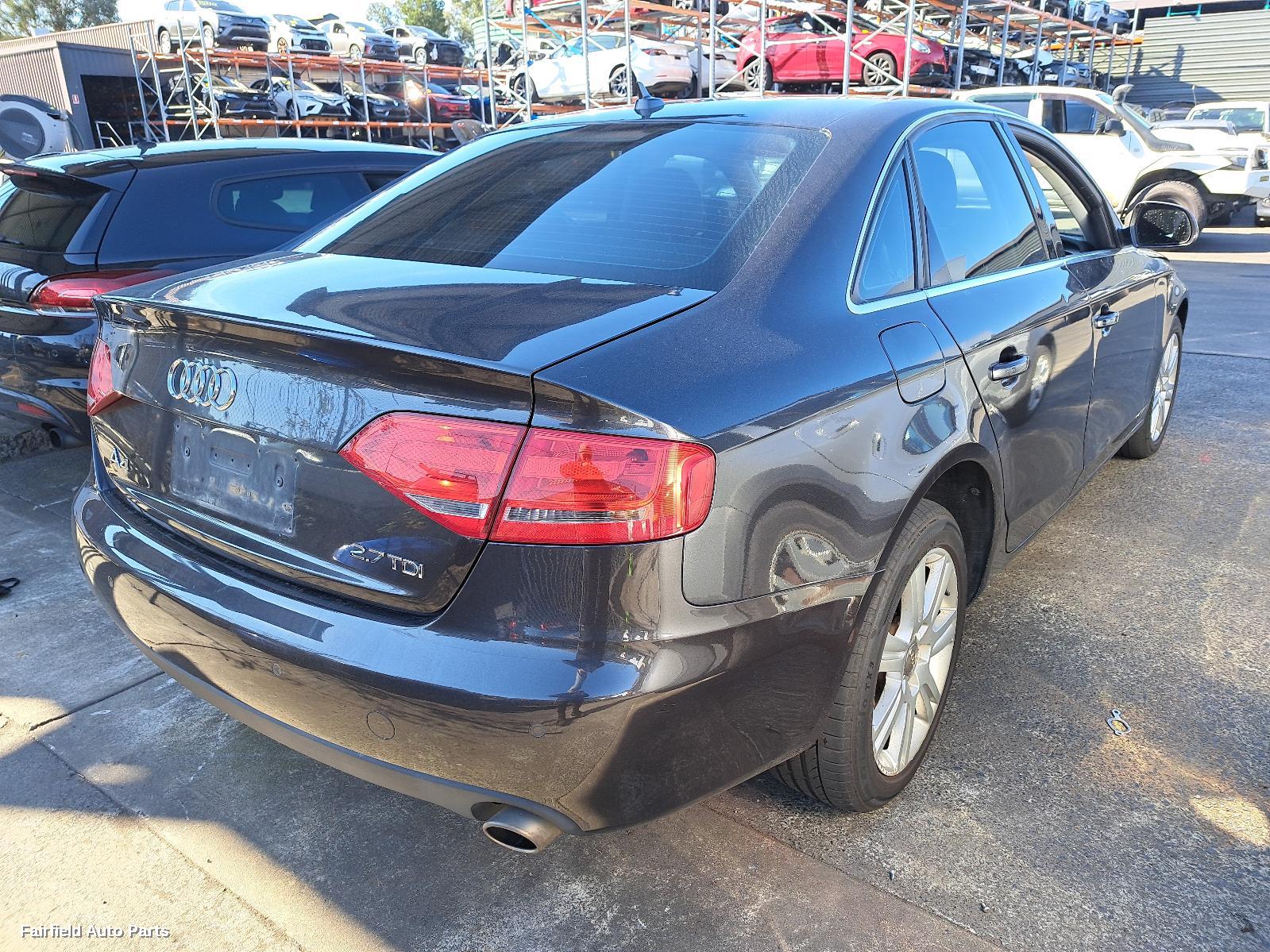 2009 Audi A4 Left Headlamp