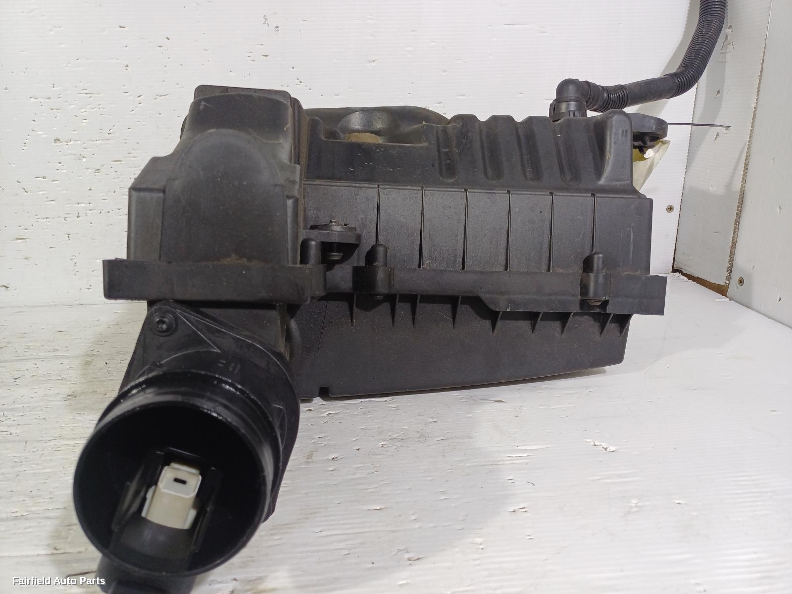 2010-2015 Volkswagen Caddy Air Cleaner Box