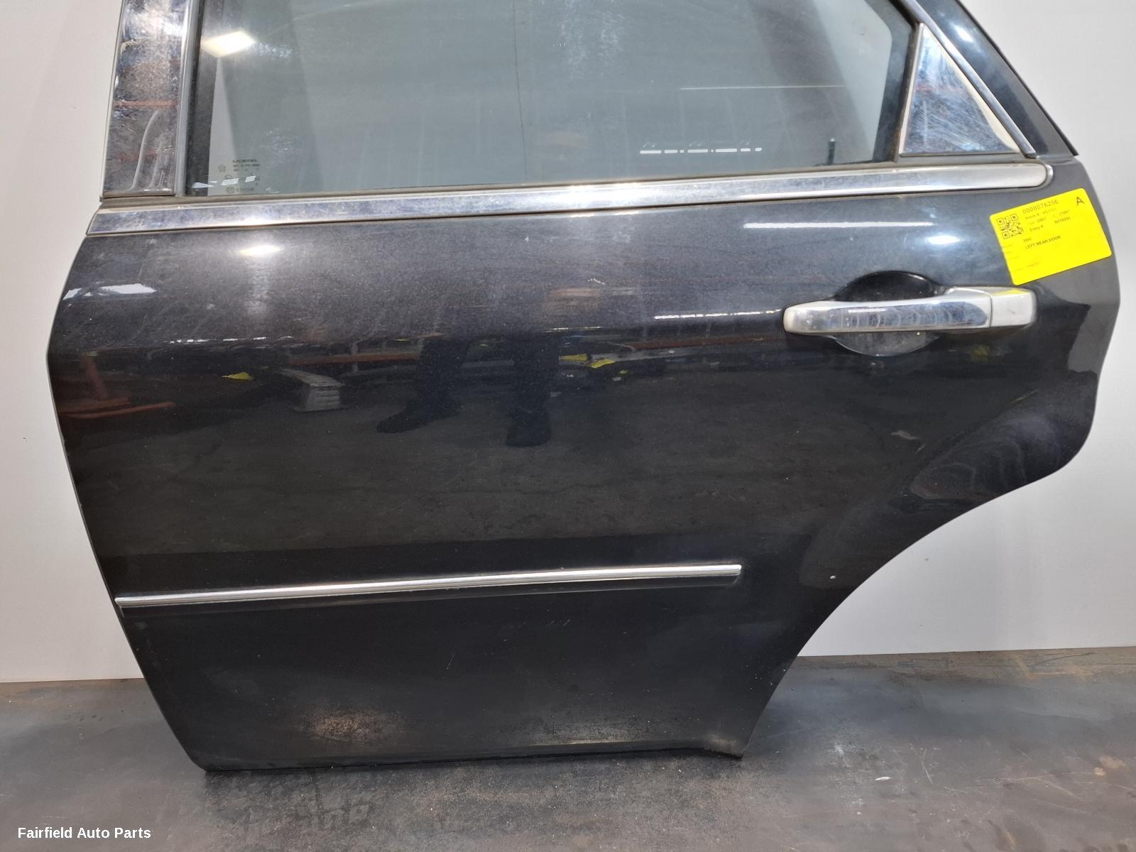 2005-2011 Chrysler 300c Left Rear Door Sliding