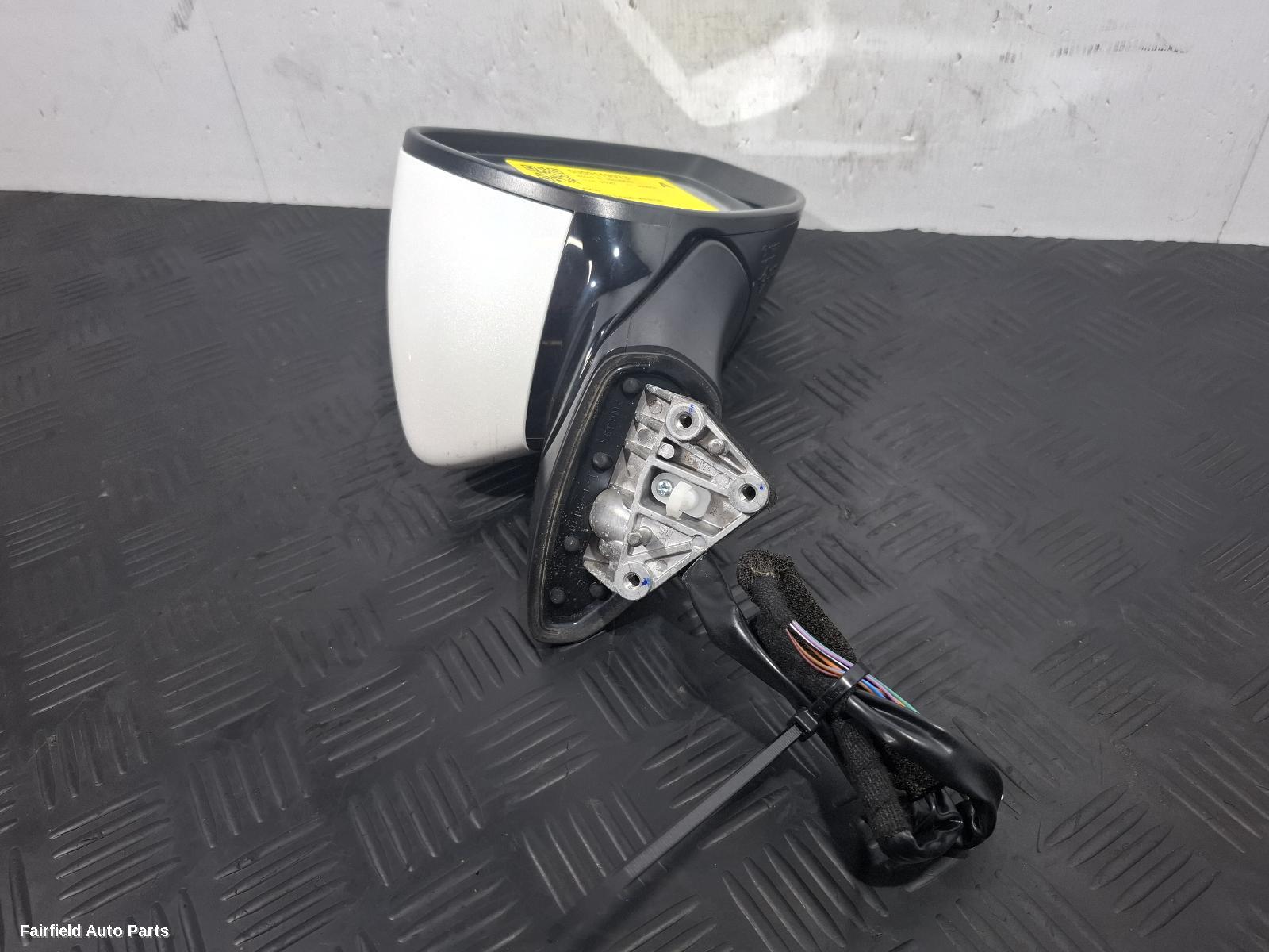 2019-2025 Mazda Cx30 Right Door Mirror