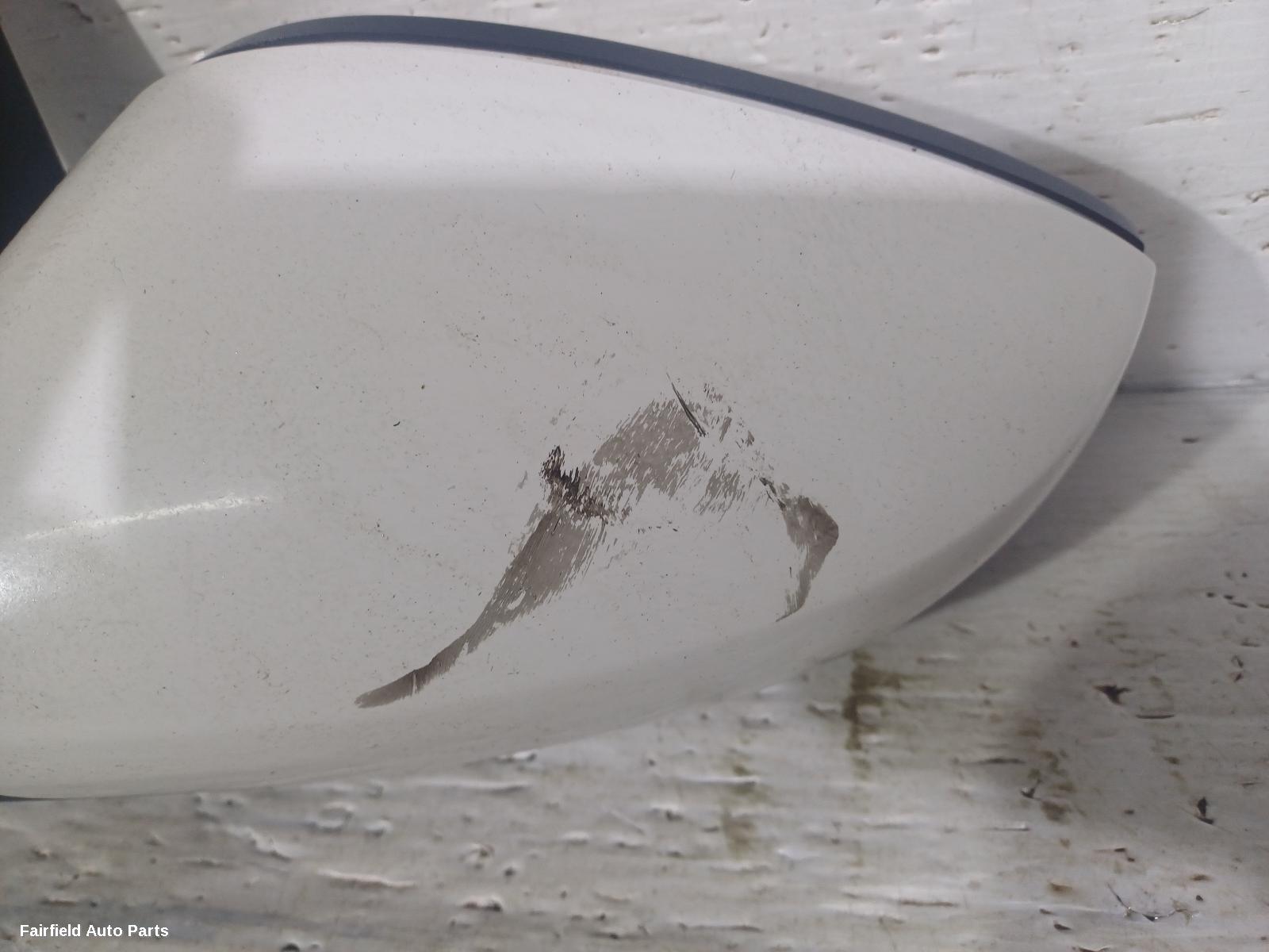 2010-2014 Volkswagen Polo Left Door Mirror