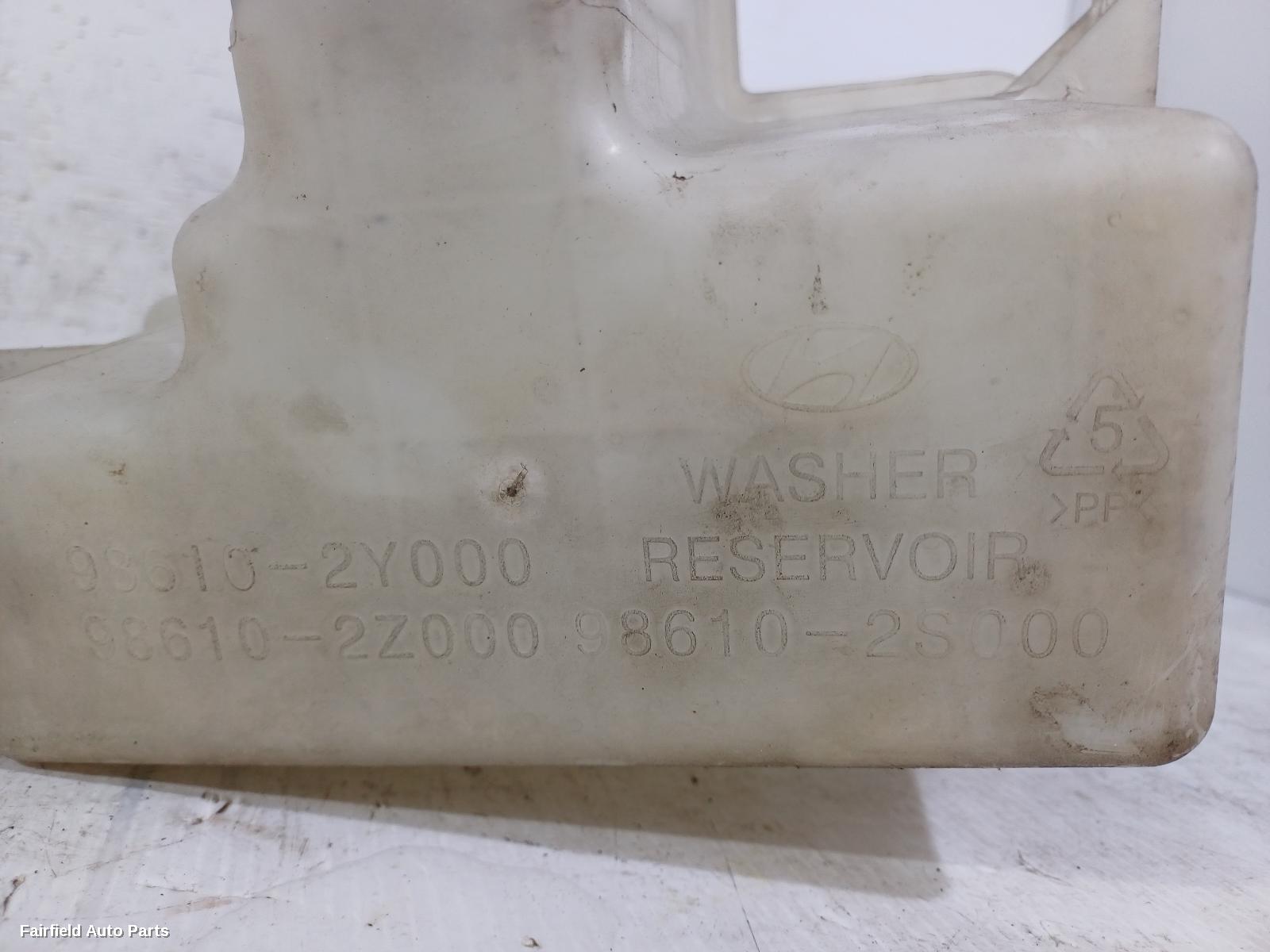 2009-2016 Hyundai Ix35 Washer Bottle