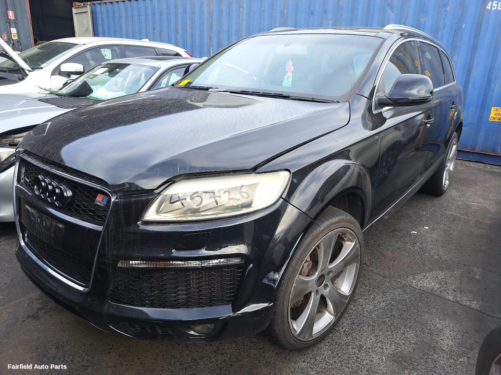 2007 Audi Q7 Left Headlamp