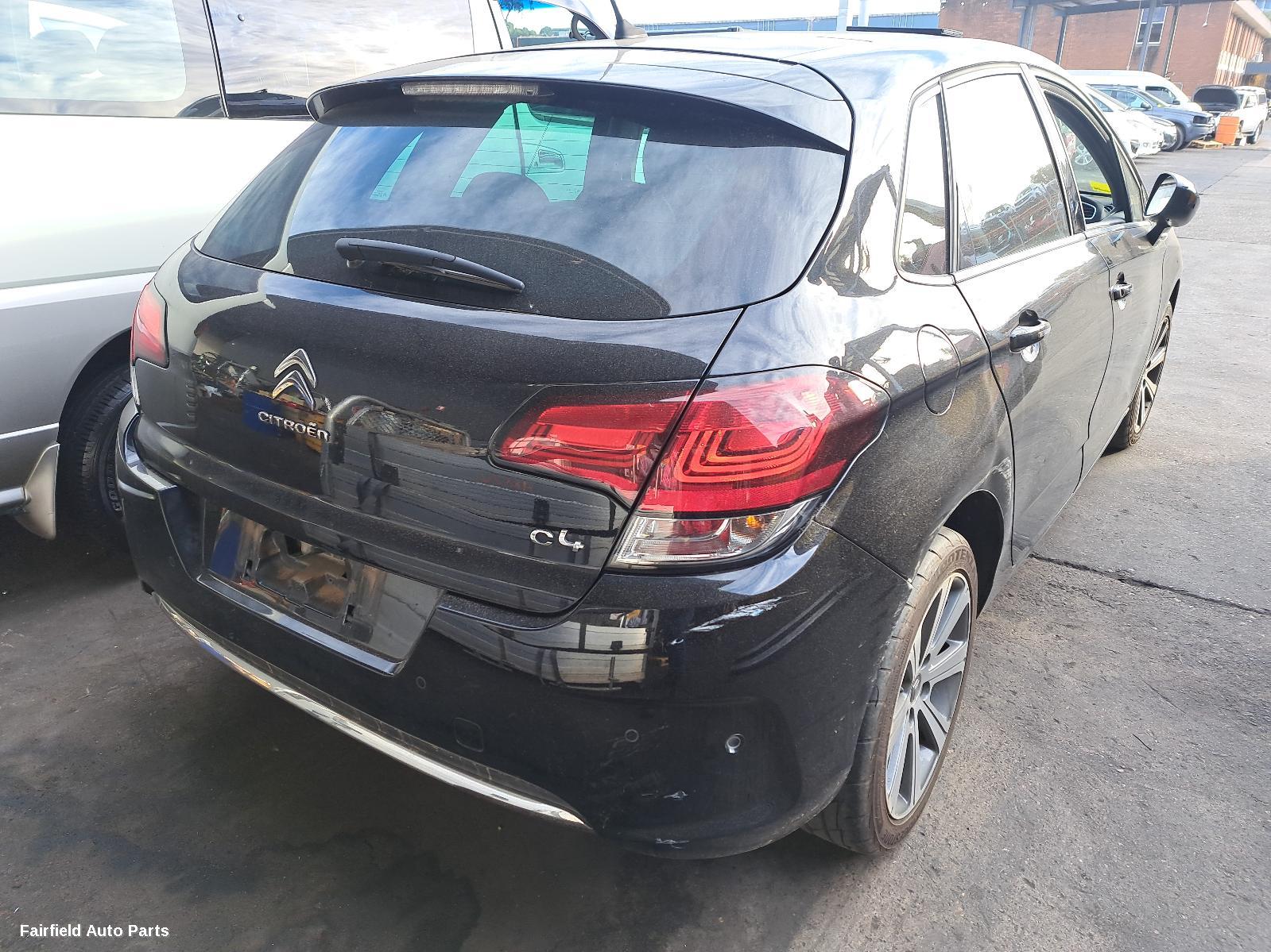 2015 Citroen C4 Right Rear Door Window