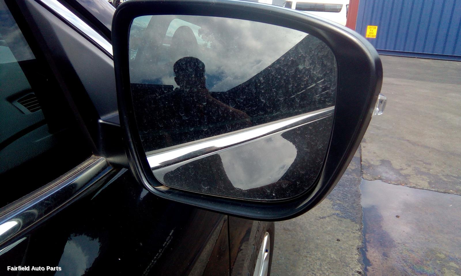 2013-2017 Nissan Qashqai Grille