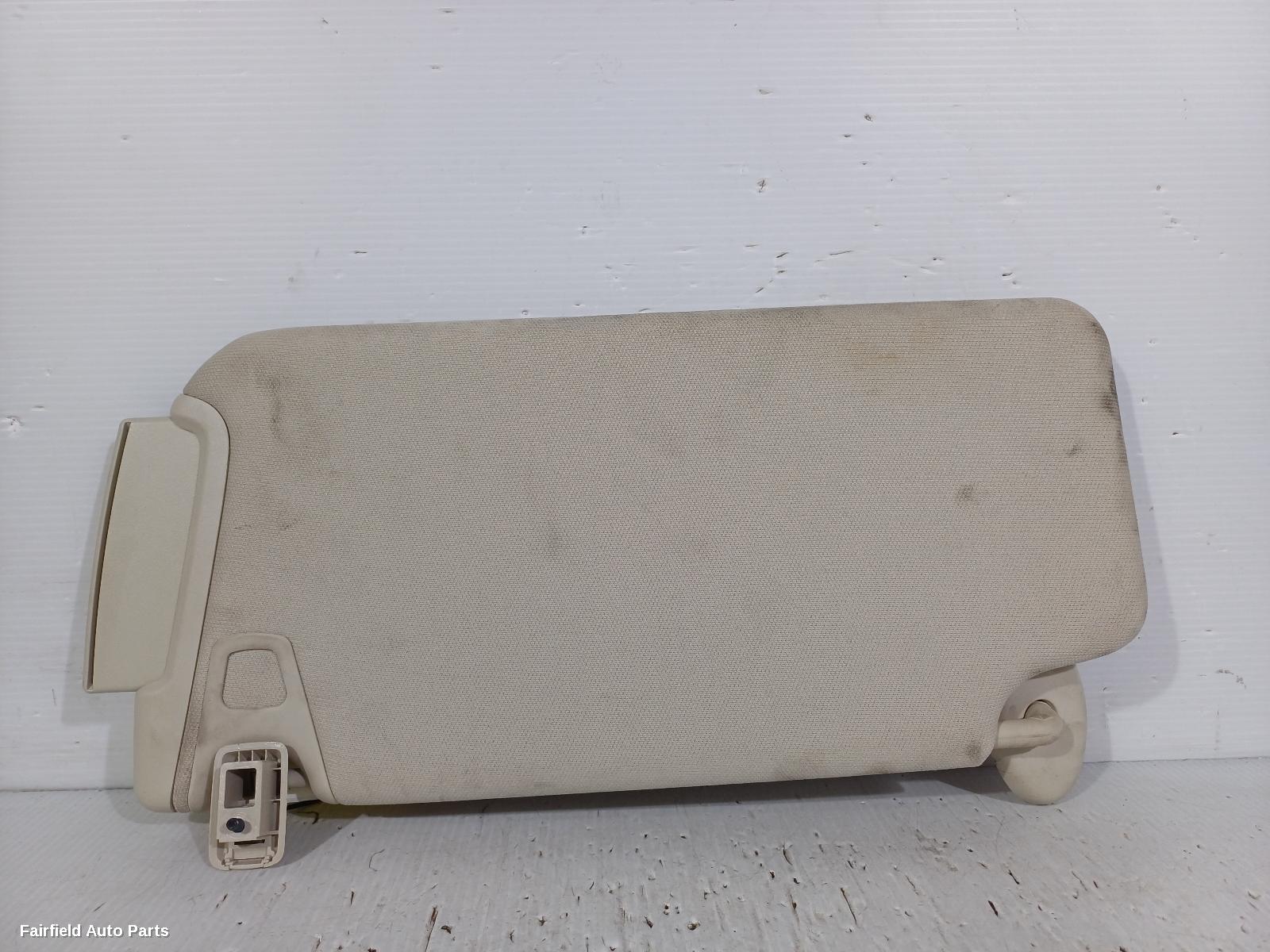 2016 Chrysler 300c Sunvisor