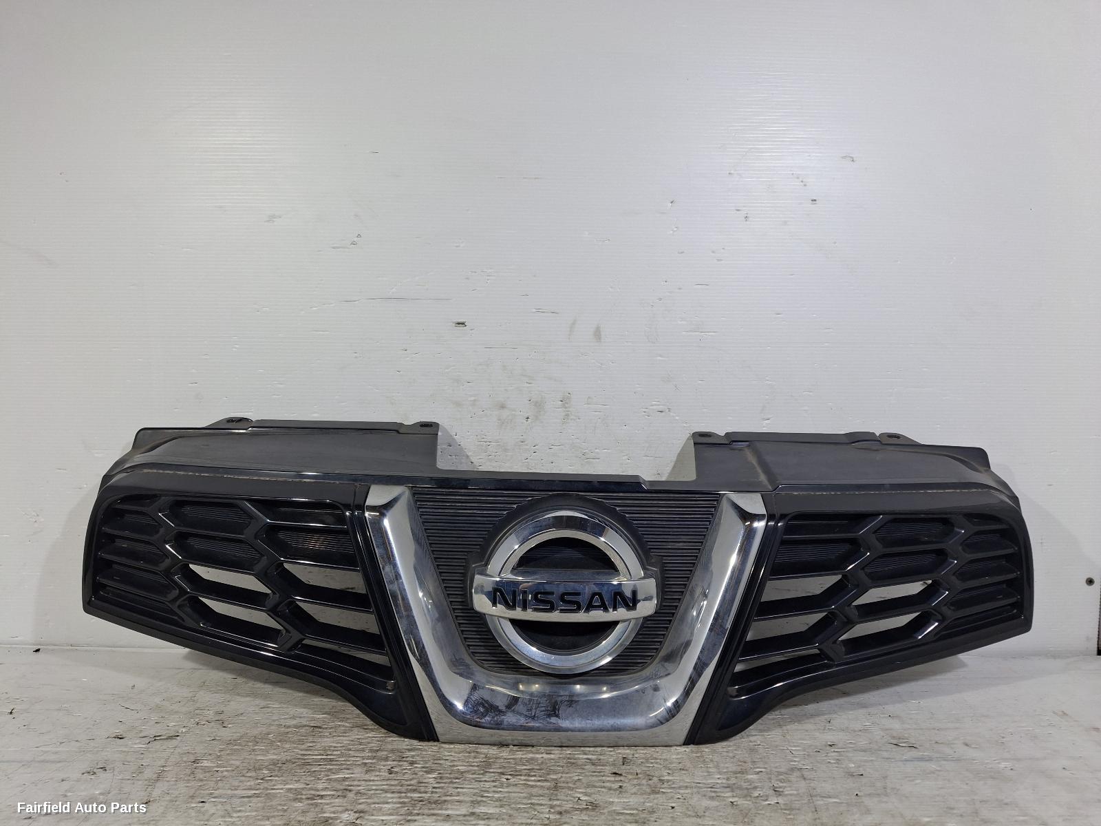 2010-2014 Nissan Dualis Grille