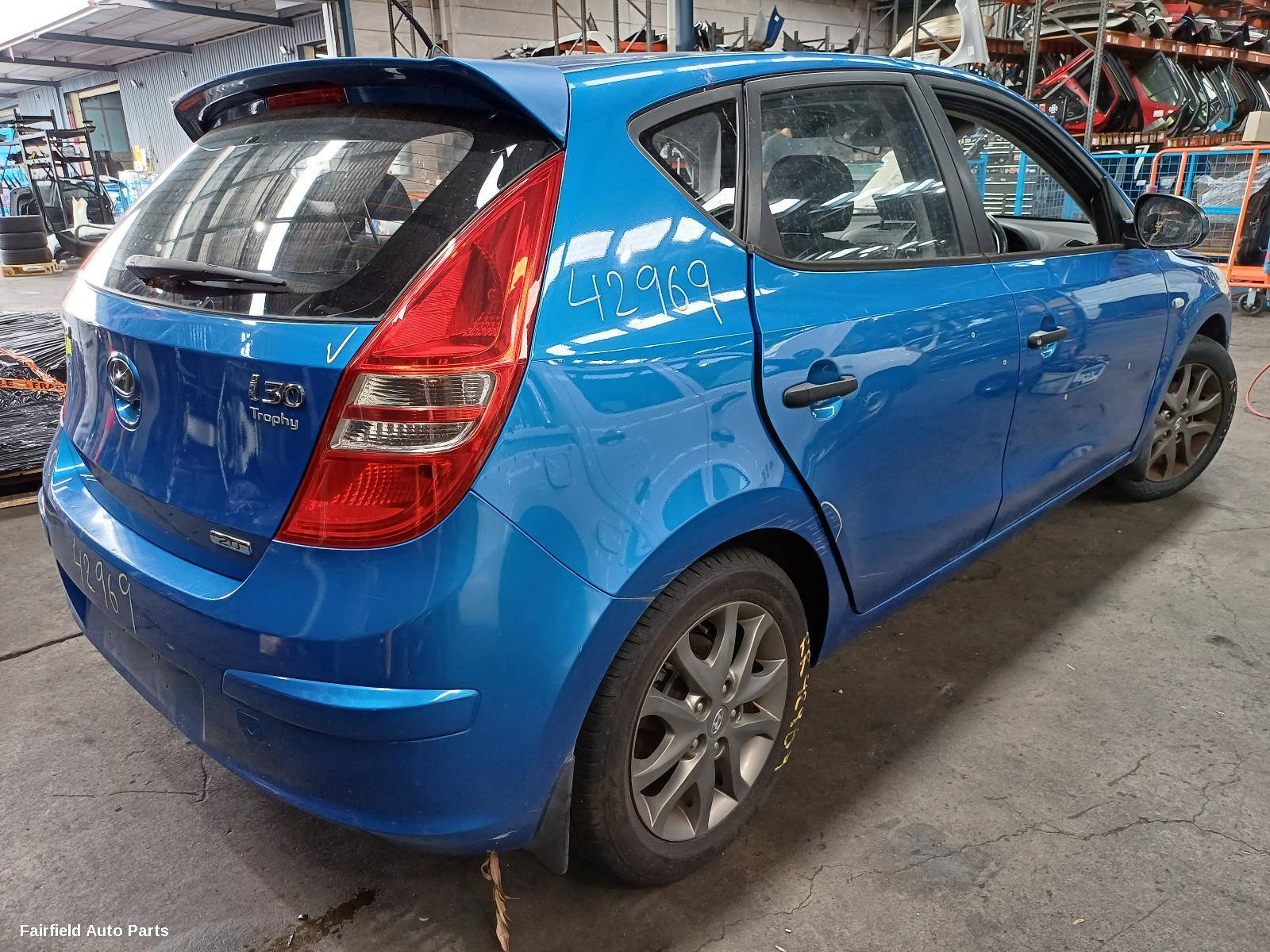 2007-2012 Hyundai I30 Parcel Shelf Cargo Blind