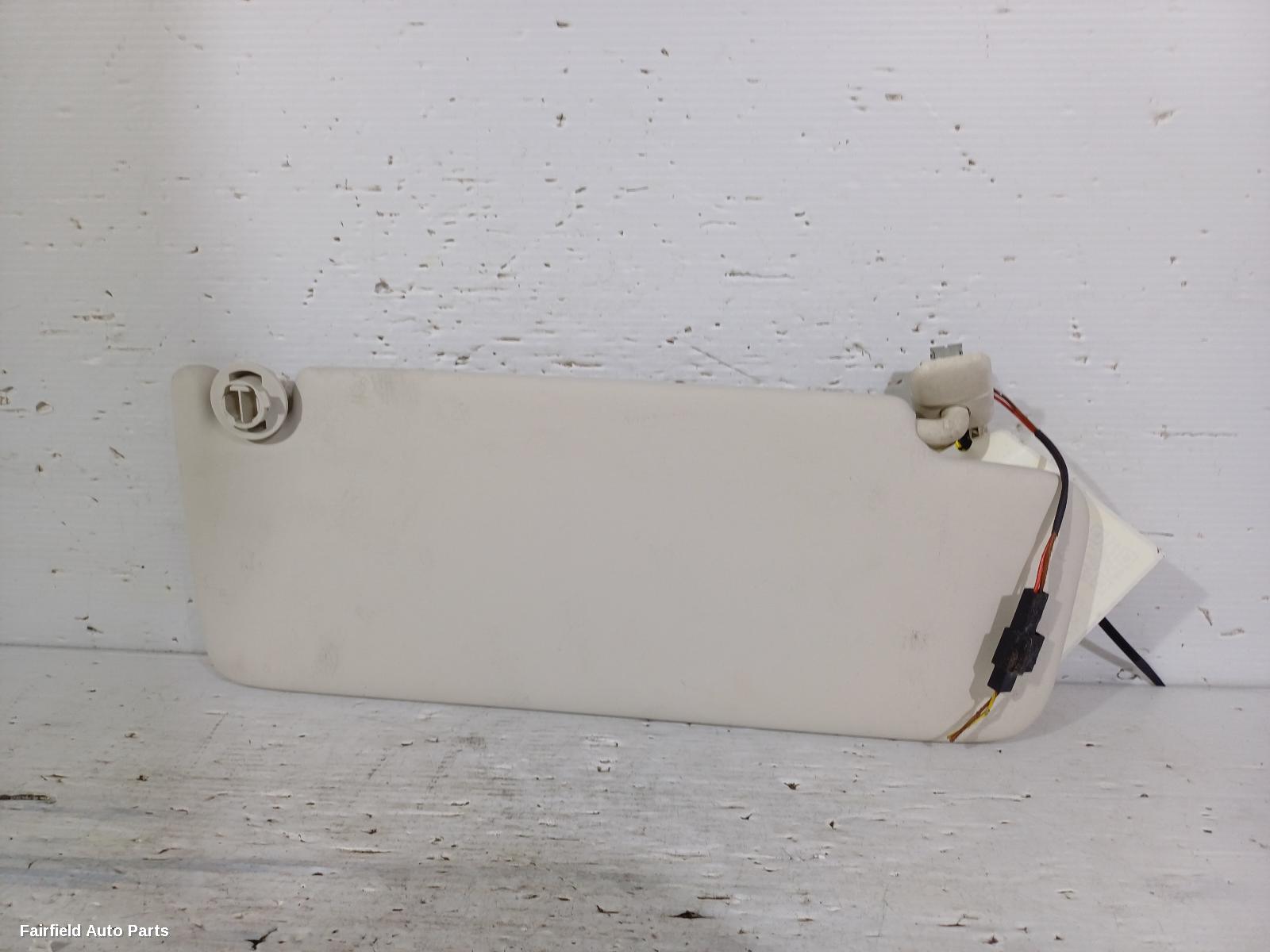 2015-2023 Volkswagen Passat Sunvisor