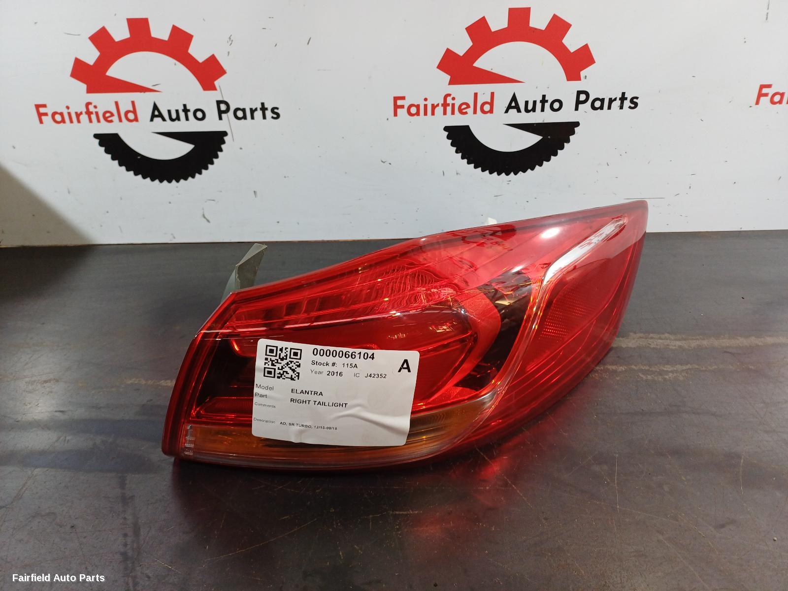 2016 Hyundai Elantra Right Taillight