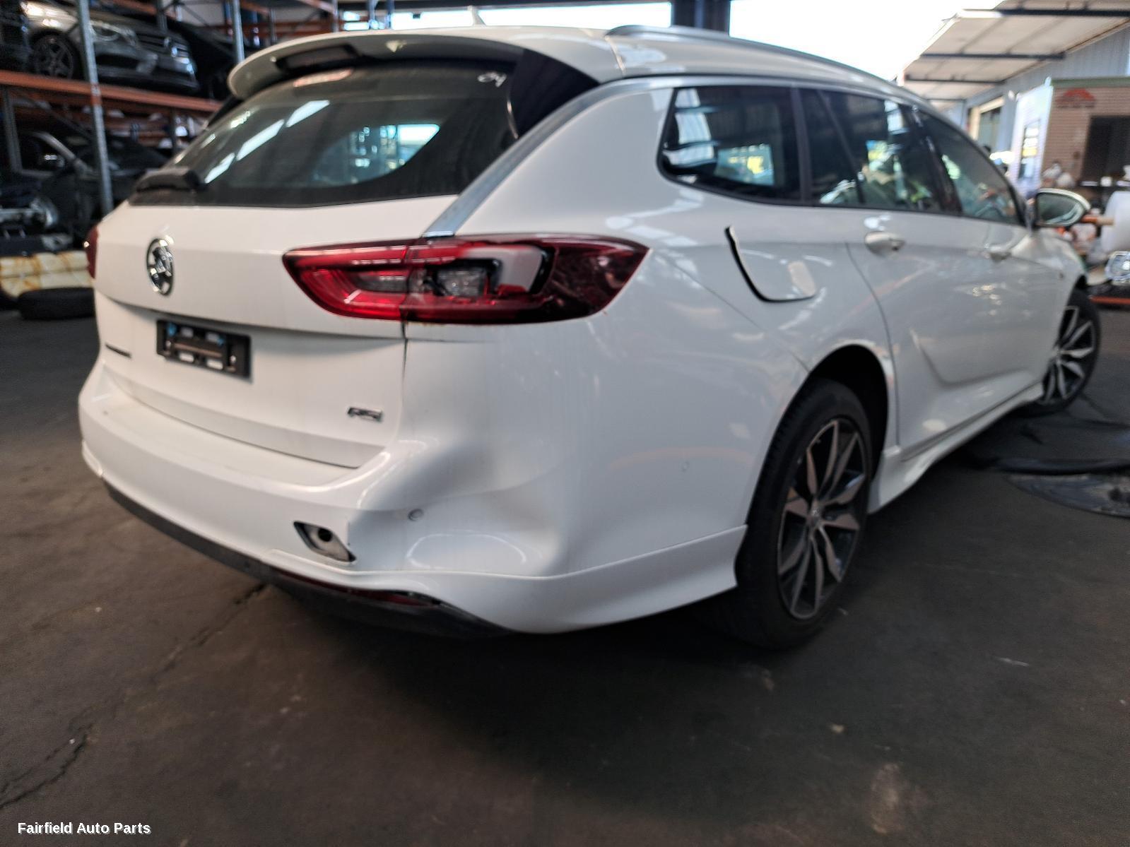 2018 Holden Commodore Right Door Mirror