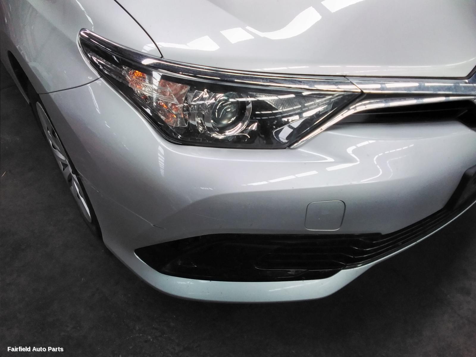 2015-2018 Toyota Corolla Radio Cd Dvd Sat Tv