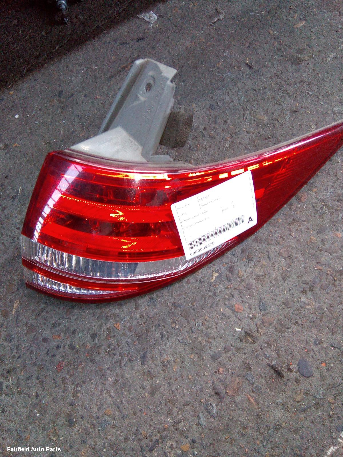2007 Toyota Tarago Right Taillight