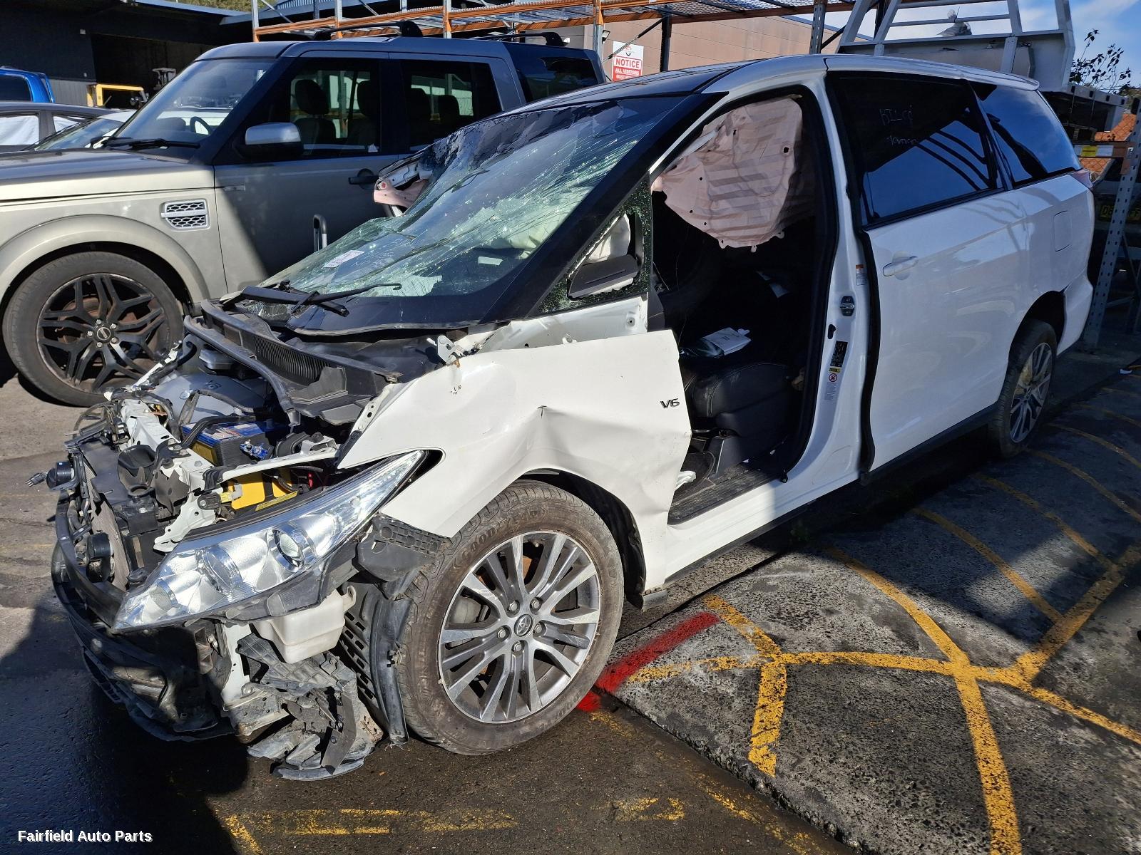 2016 Toyota Tarago Rear Garnish