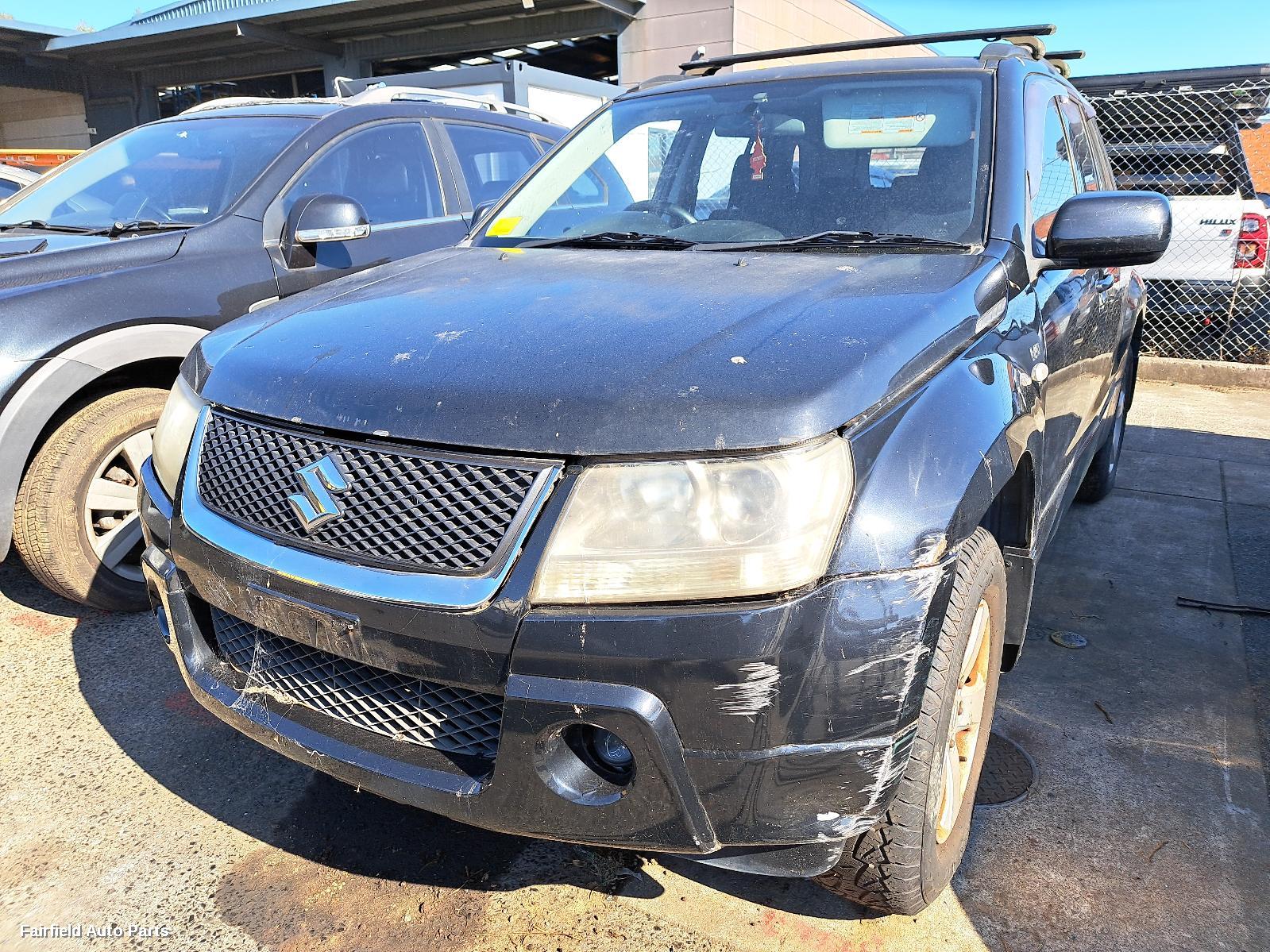 2005 Suzuki Vitara Right Front Window Reg Motor