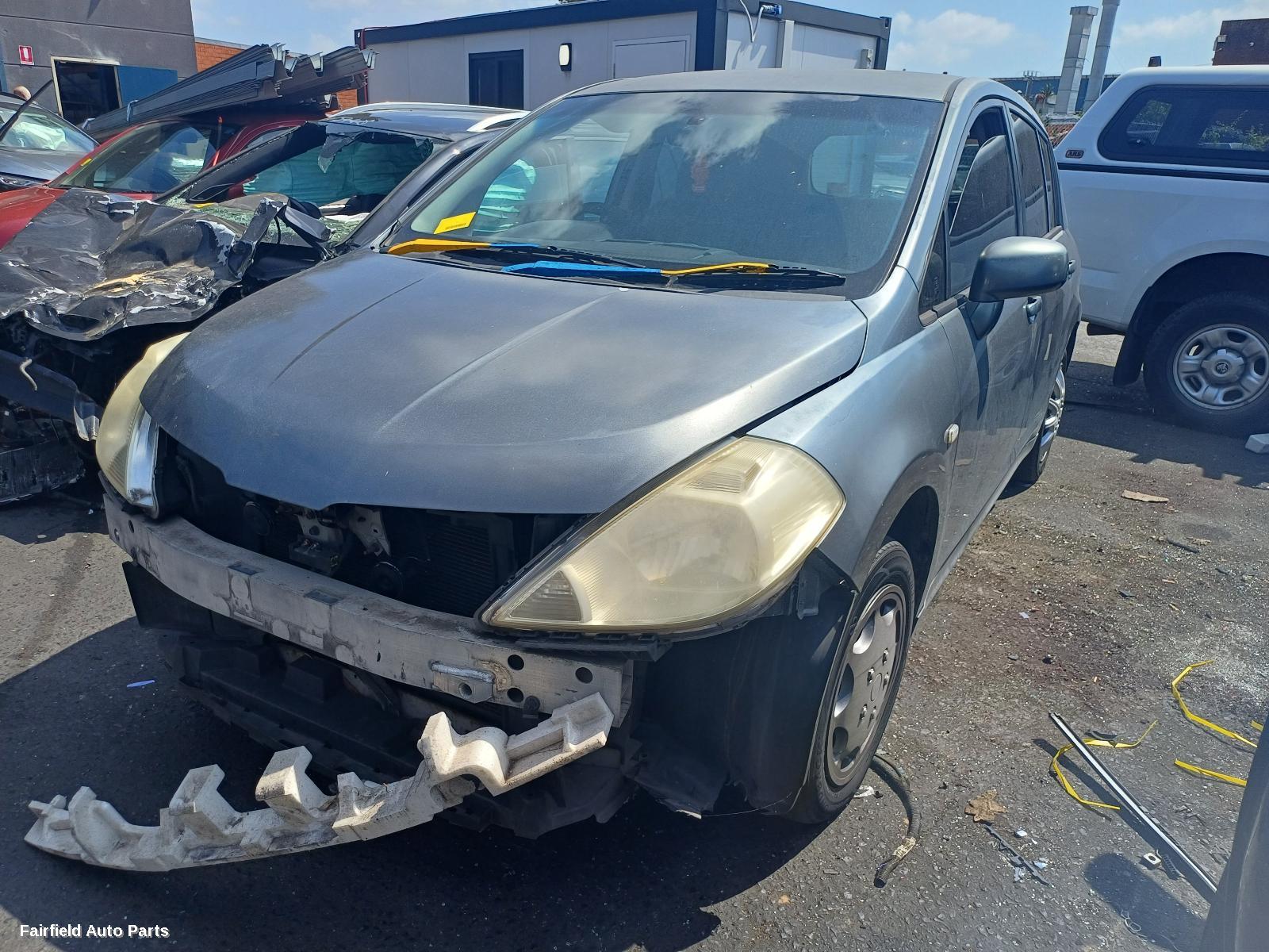 2004-2013 Nissan Tiida Right Front Window Reg Motor