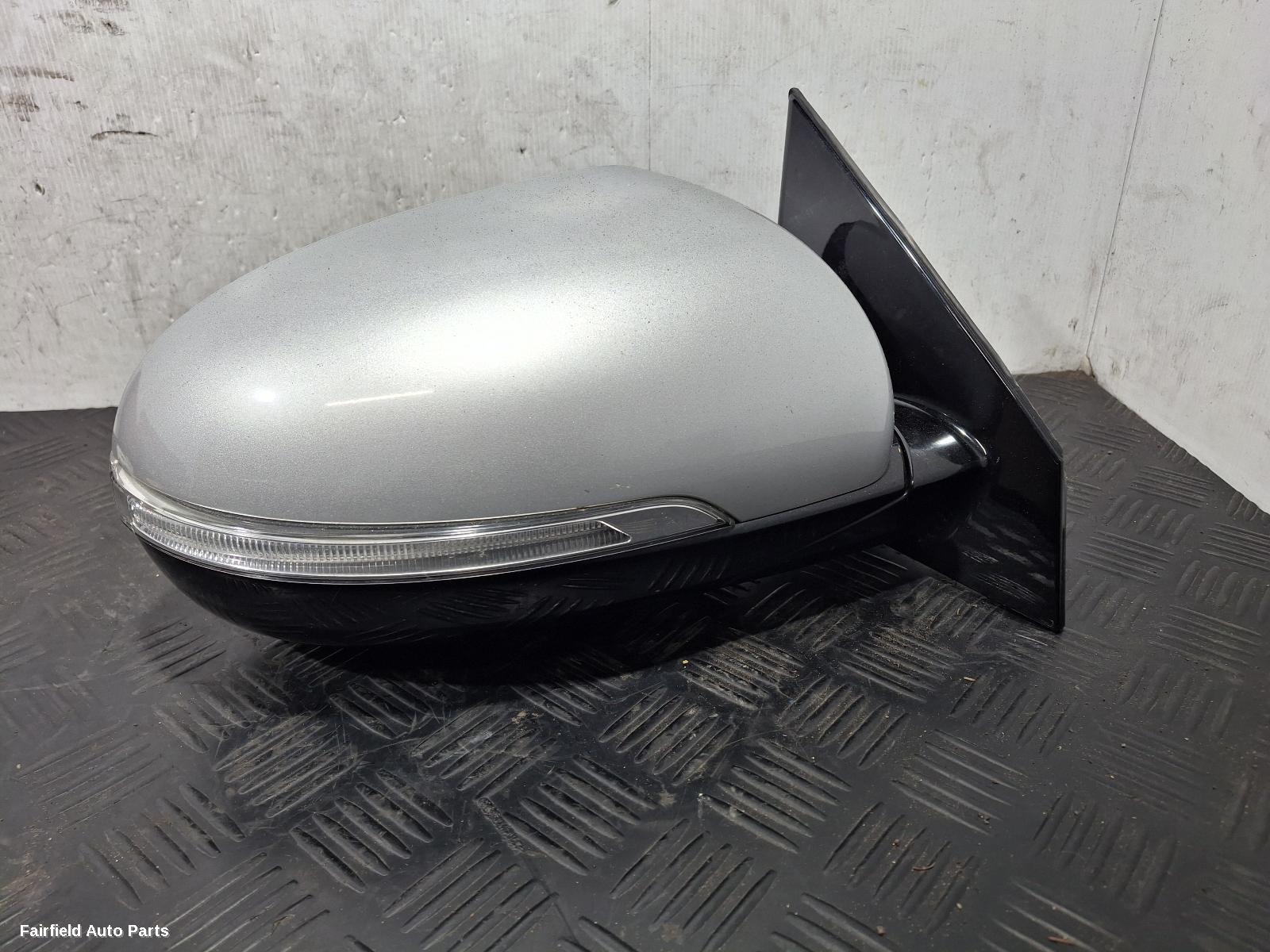 2015-2020 Kia Sorento Right Door Mirror
