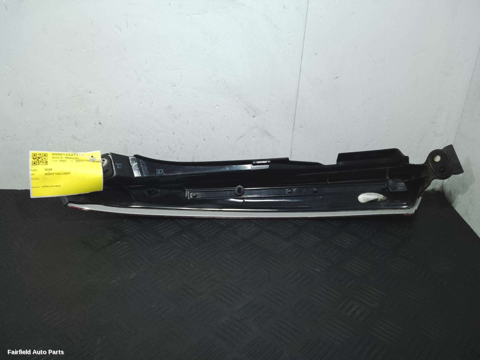 2003-2006 Volvo Xc90 Right Taillight