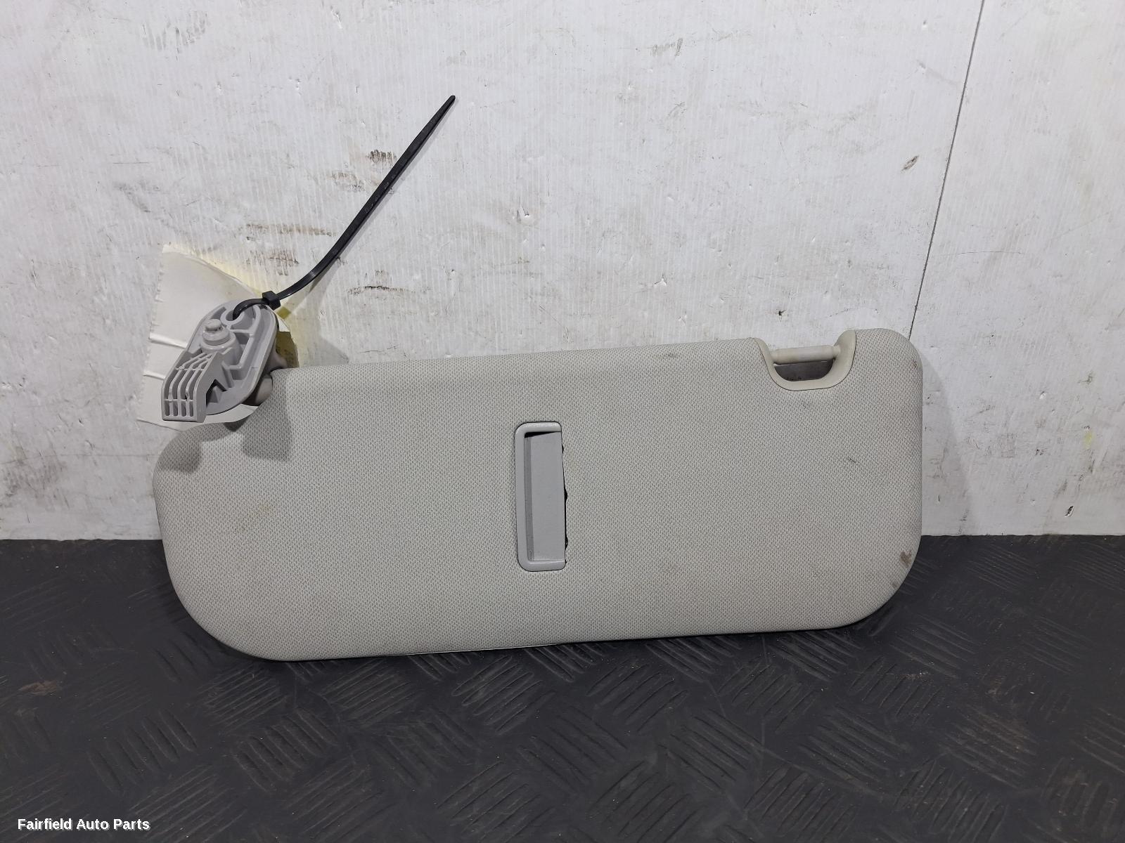2012-2017 Hyundai I30 Sunvisor