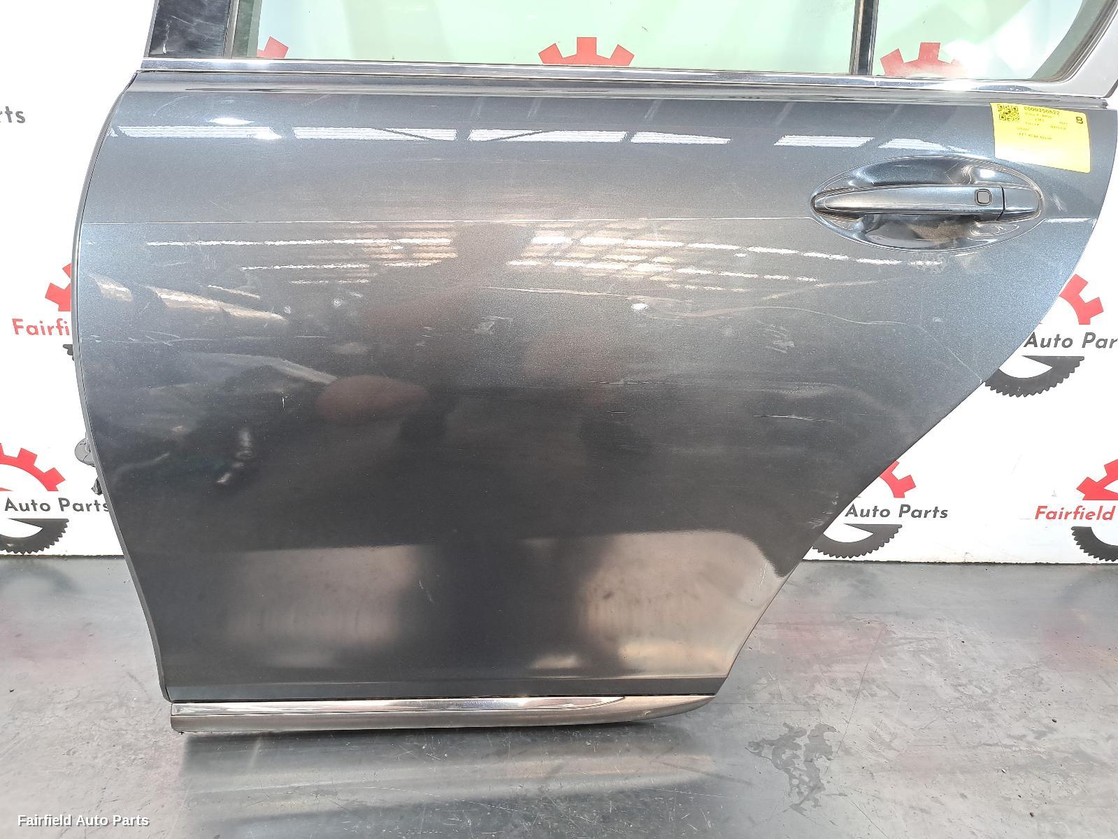 2005-2011 Lexus Gs Left Rear Door Sliding