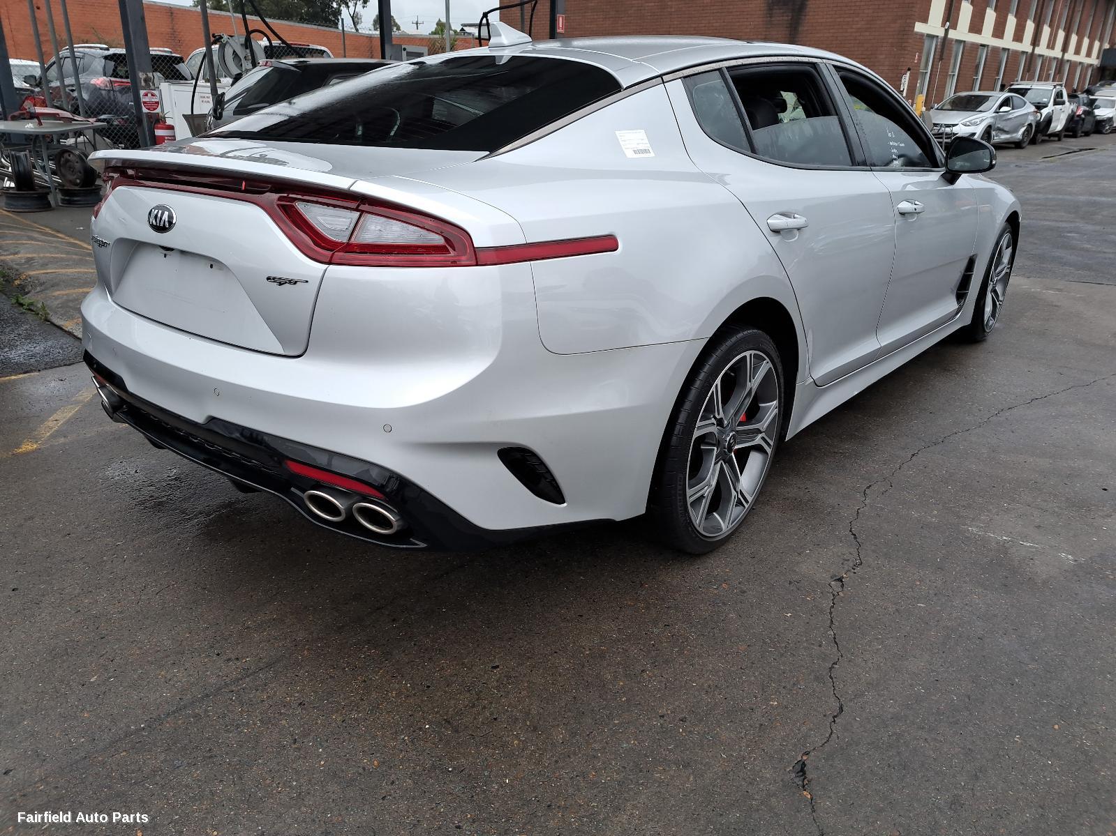 2019 Kia Stinger Left Taillight