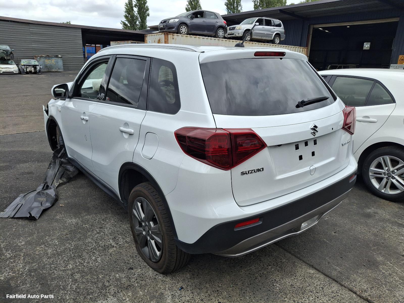 2024 Suzuki Vitara Left Door Mirror