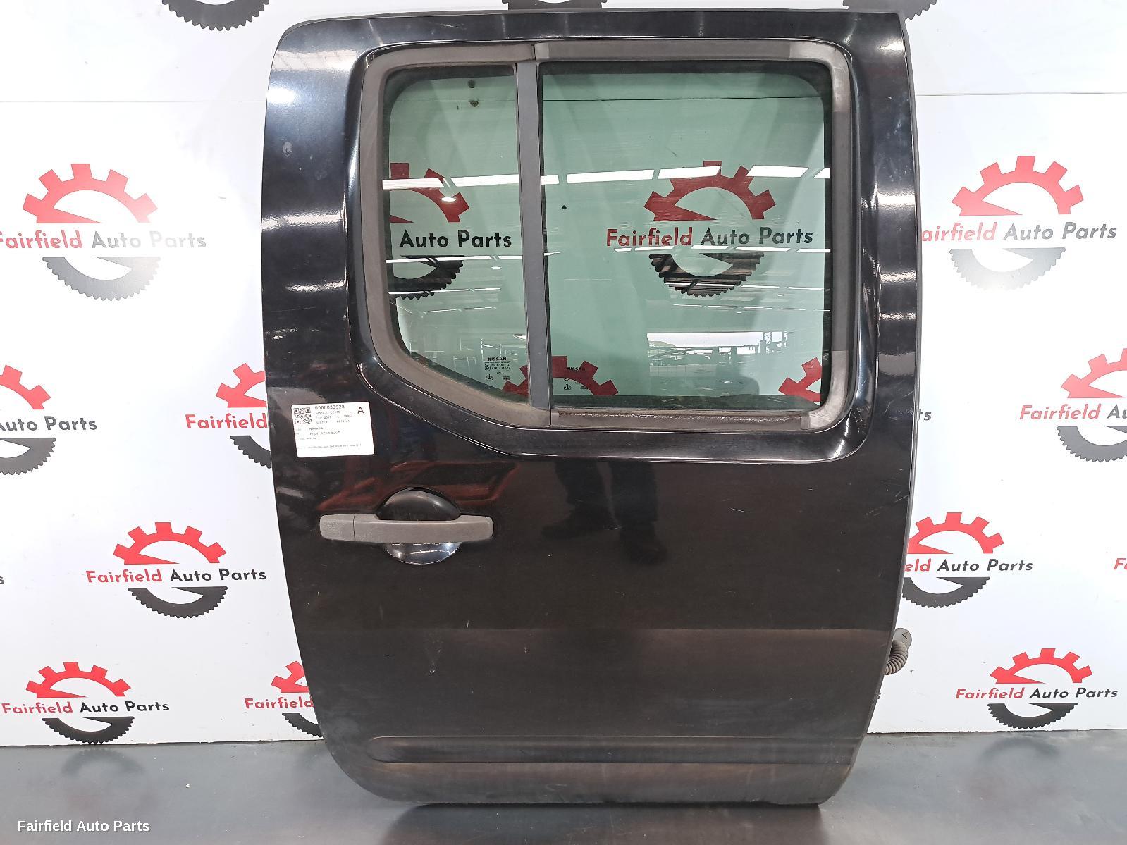 2012 Nissan Navara Right Rear Door Sliding