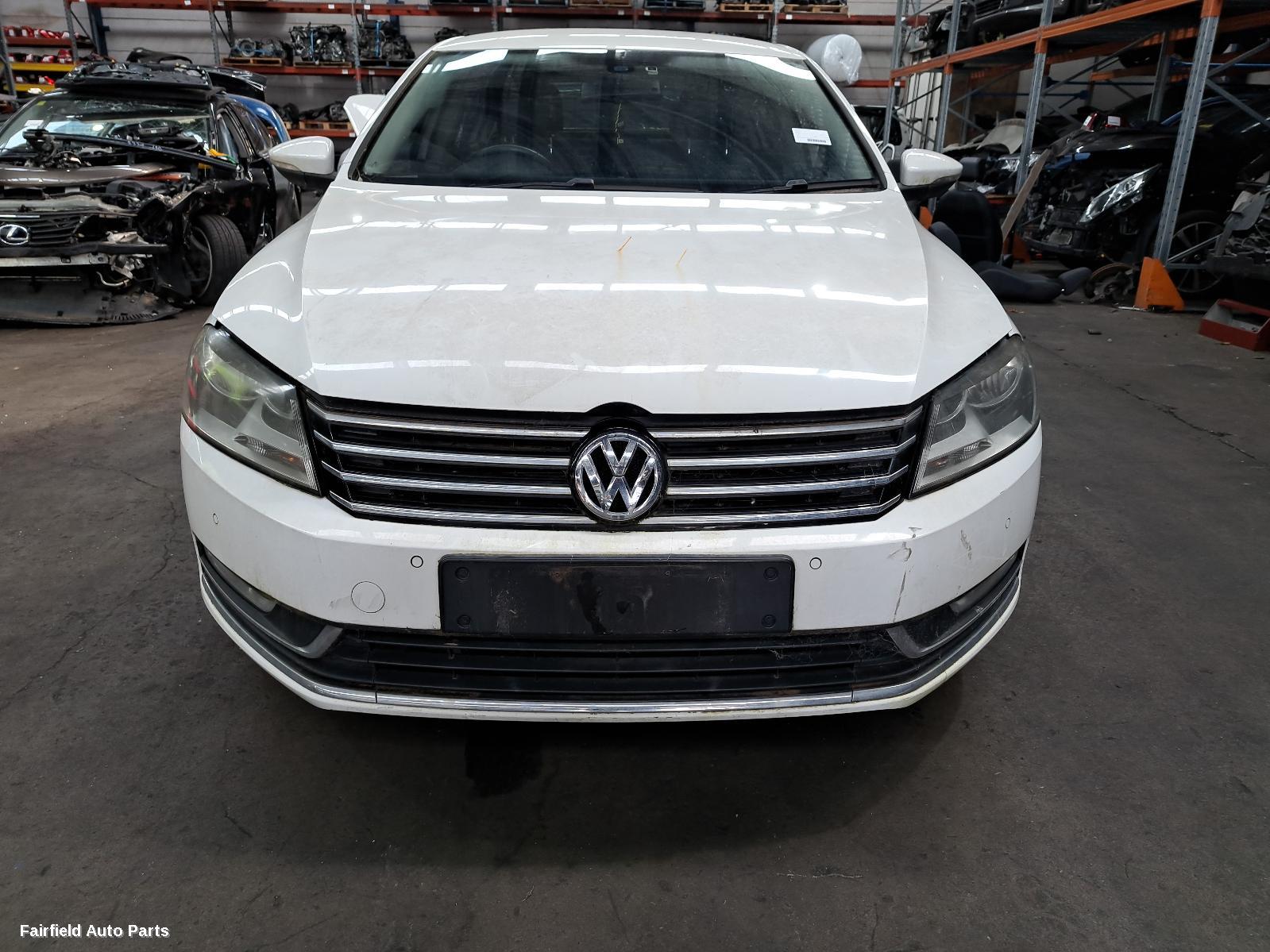 2010-2015 Volkswagen Passat R Bar Bracket Reinfo
