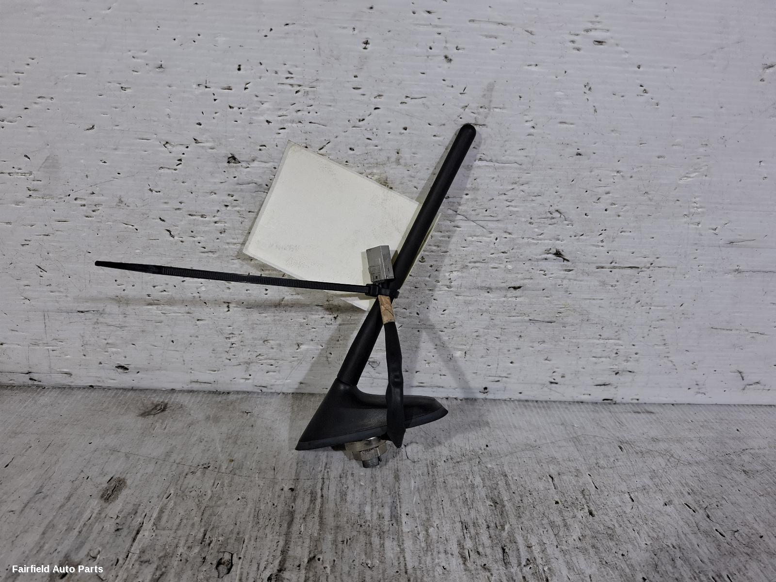 2009-2013 Mazda 3 Antenna
