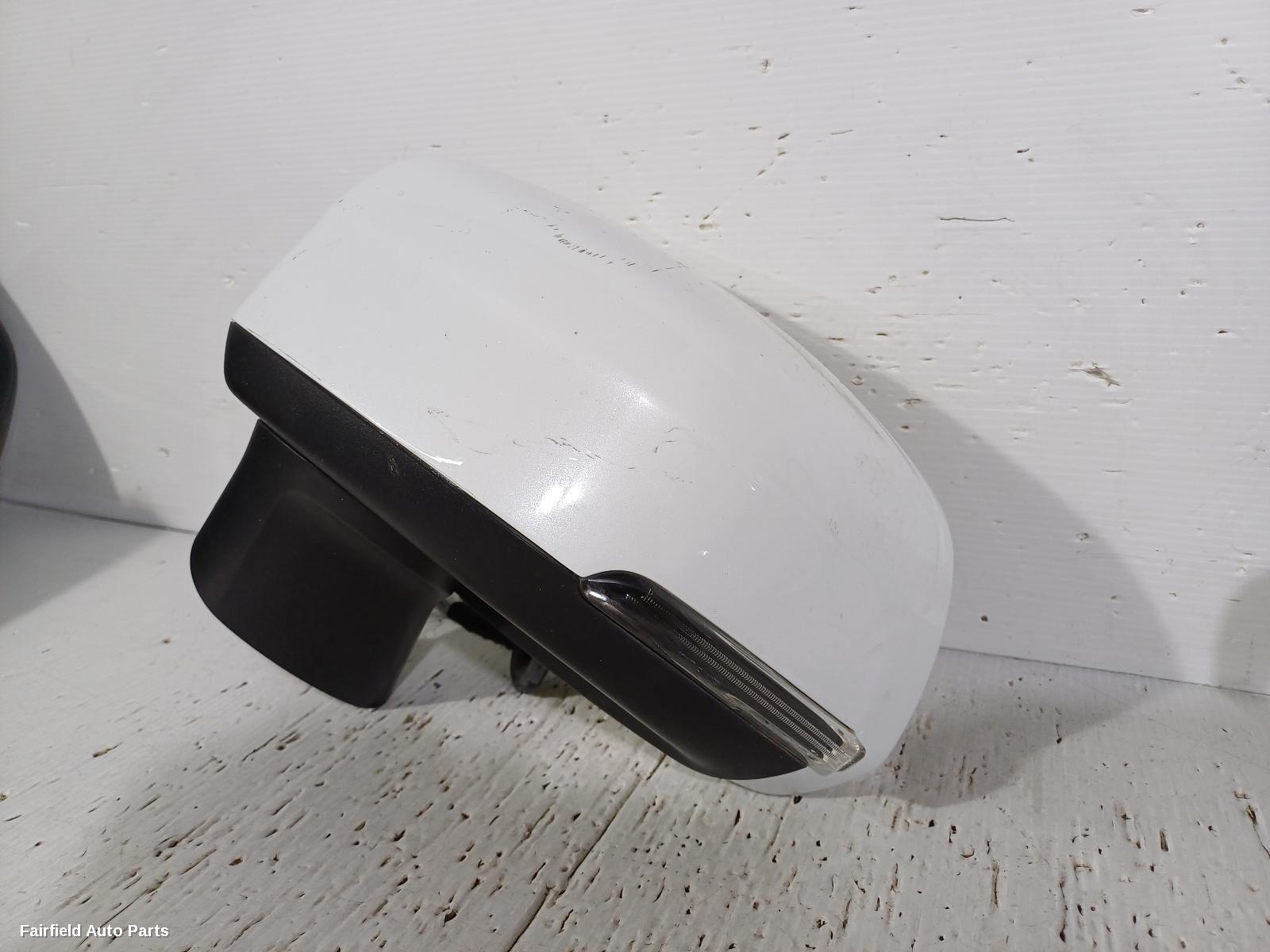 2015-2020 Volvo Xc90 Left Door Mirror